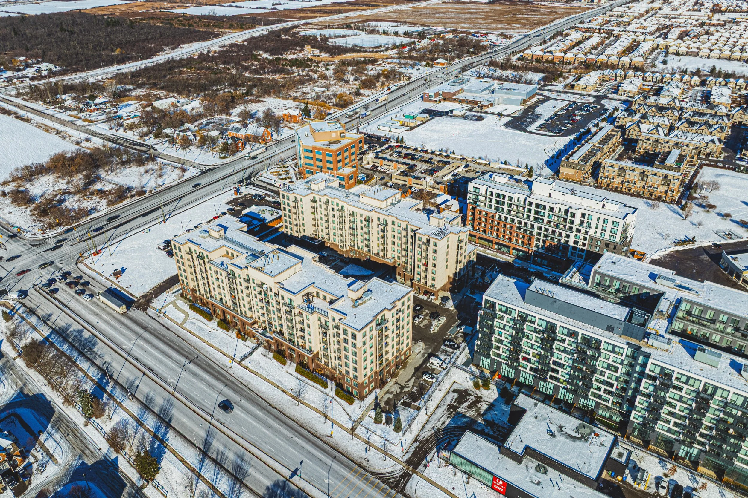 3 - 2486 Old Bronte Rd #706, Oakville.jpg