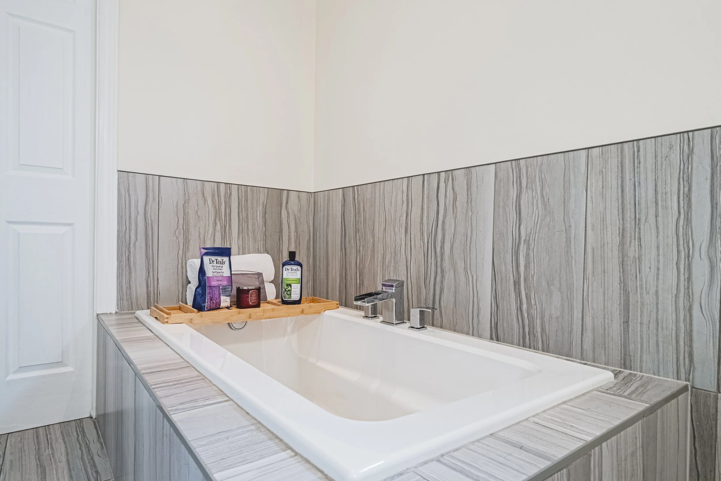 22-27 Ludlow Crescent, Brantford.jpg