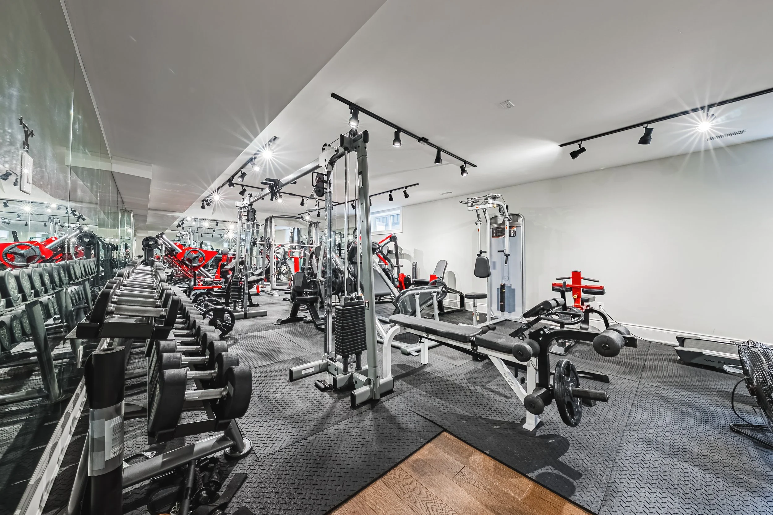 57 - 4369 Lakeshore Rd, Burlington.jpg