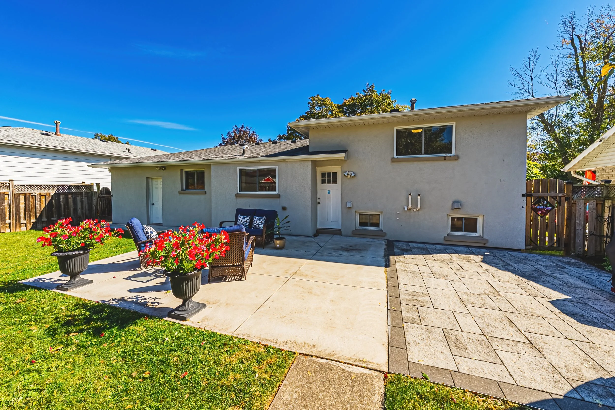 31 - 2231 Urwin Cres, Oakville.jpg