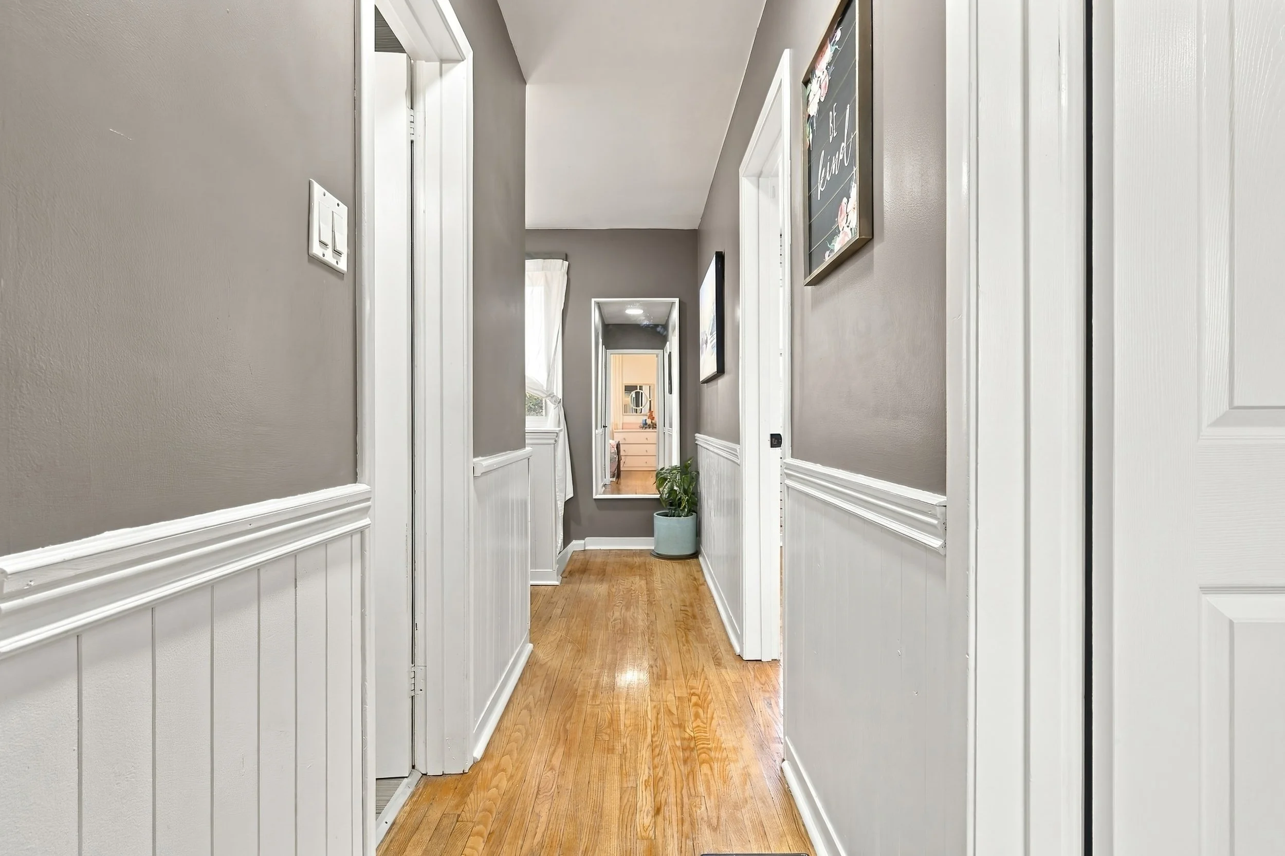 25 - 2301 Barclay Rd, Burlington.jpg