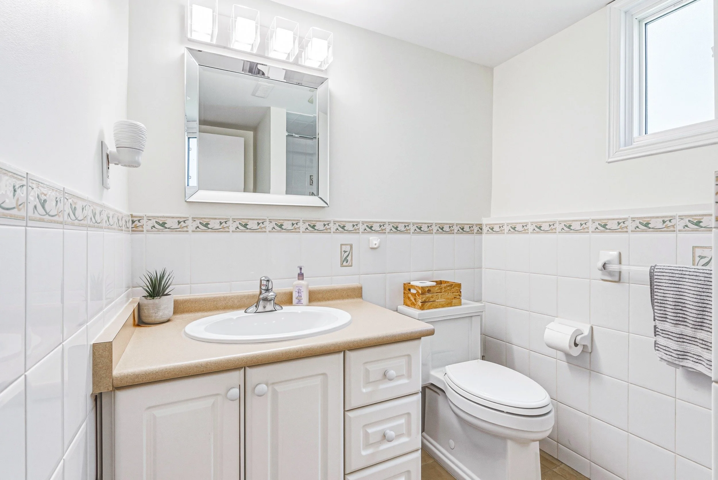 29 - 32 Ainsworth St, Stoney Creek.jpg