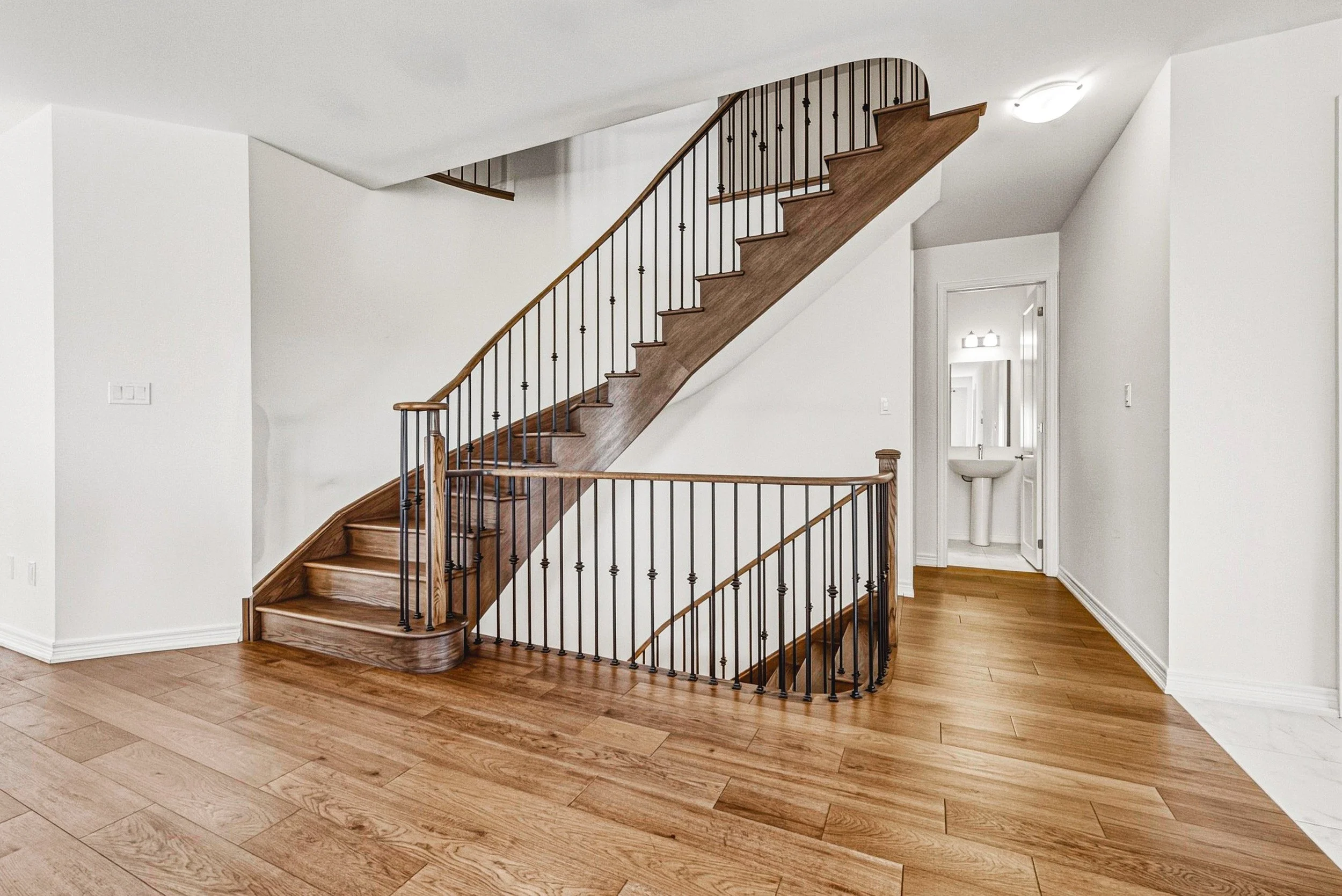 22 - 733 Gilmour Cres, Shelburne.jpg