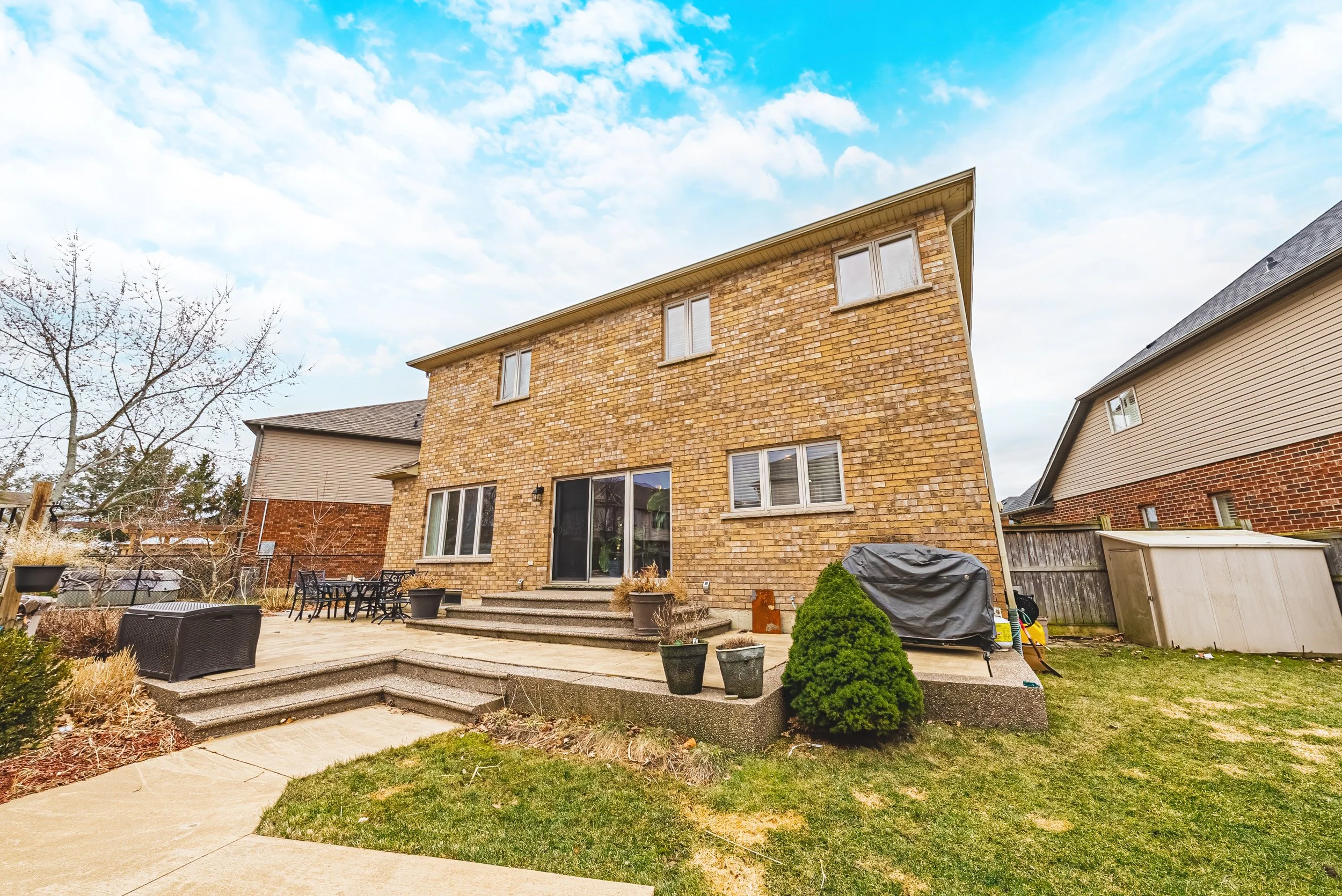 49 - 120 Valiant Cir, Binbrook.jpg