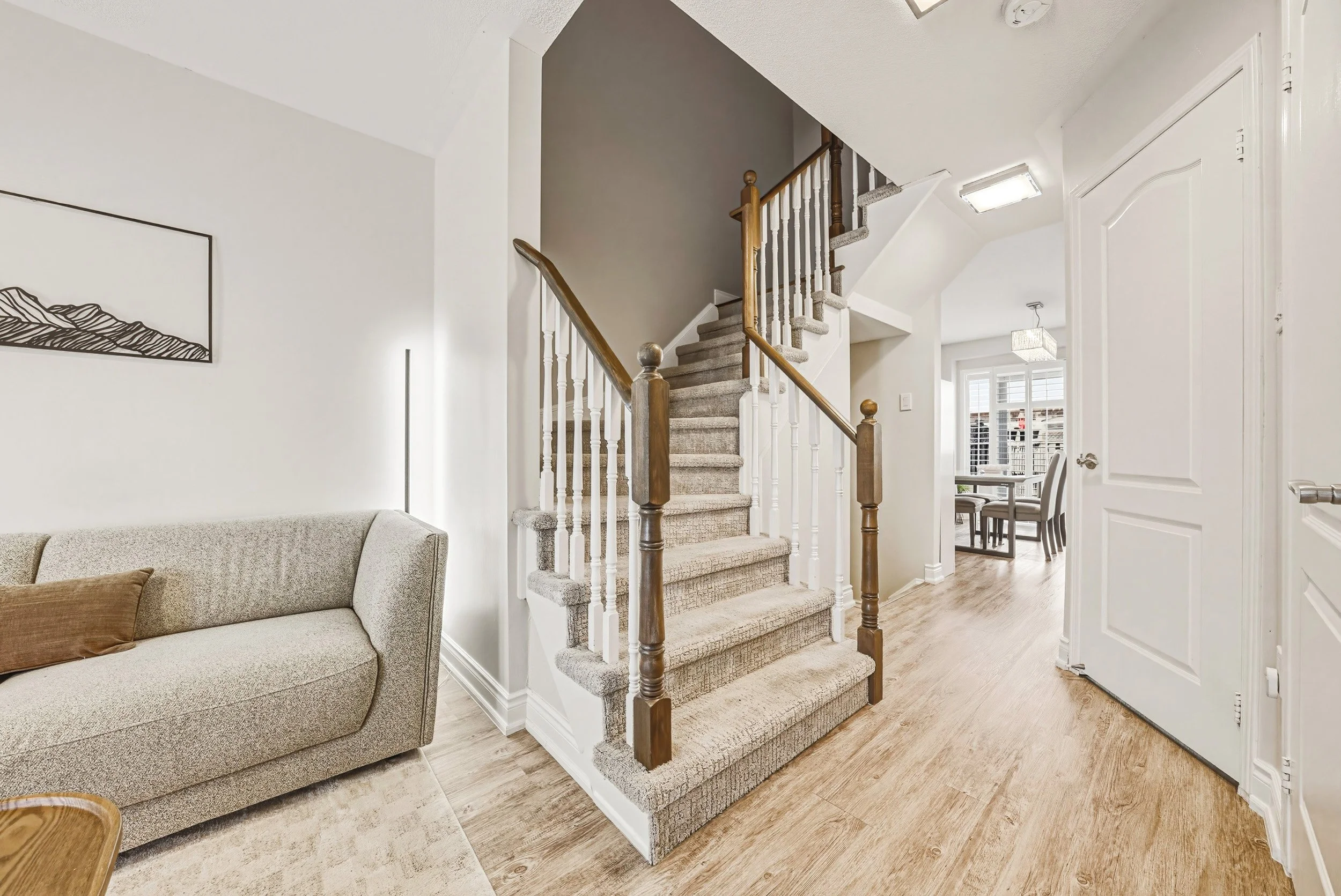 14 - 2259 Seton Cres, Burlington.jpg