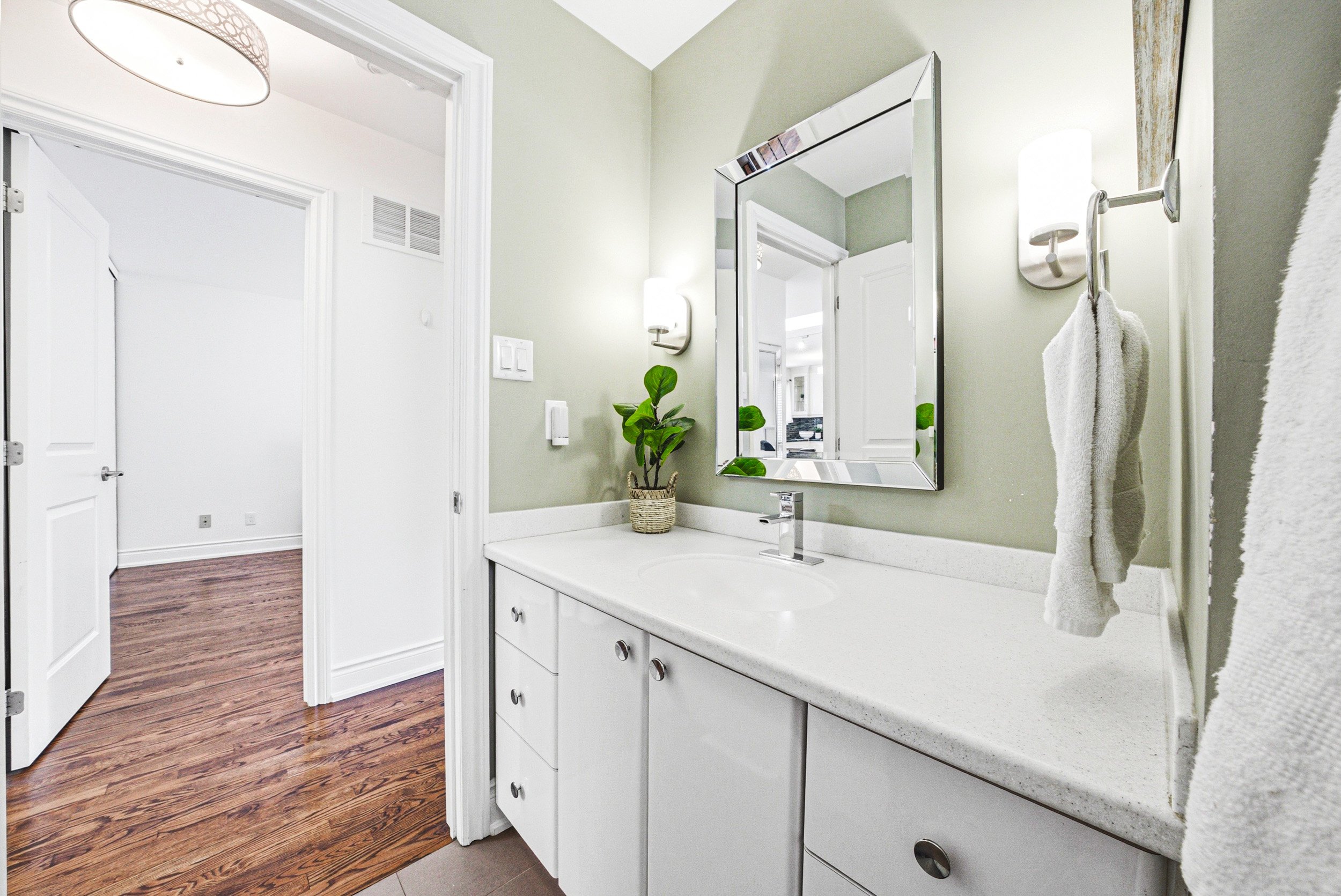 19 - 744 Miriam Cres, Burlington.jpg
