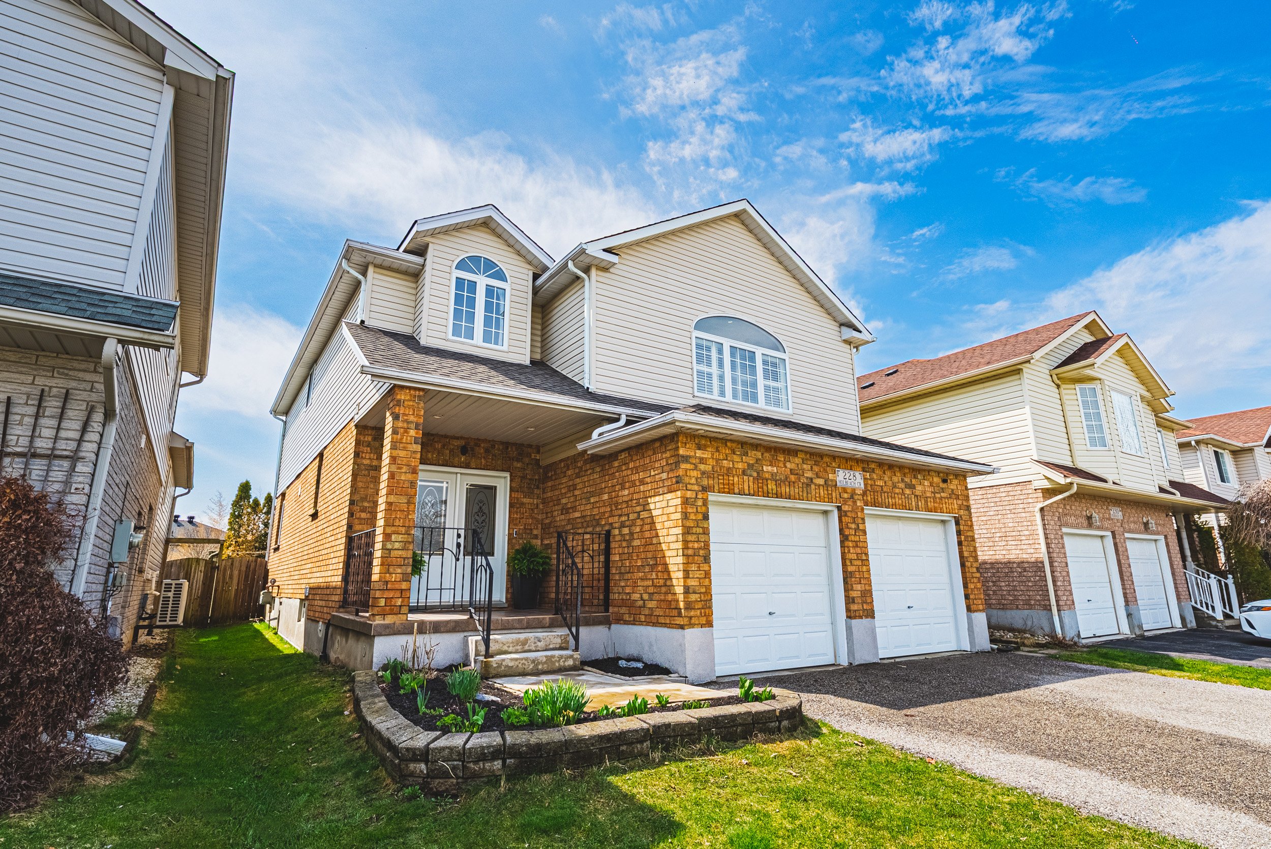 3 - 228 Holbeach Cres, Waterloo.jpg