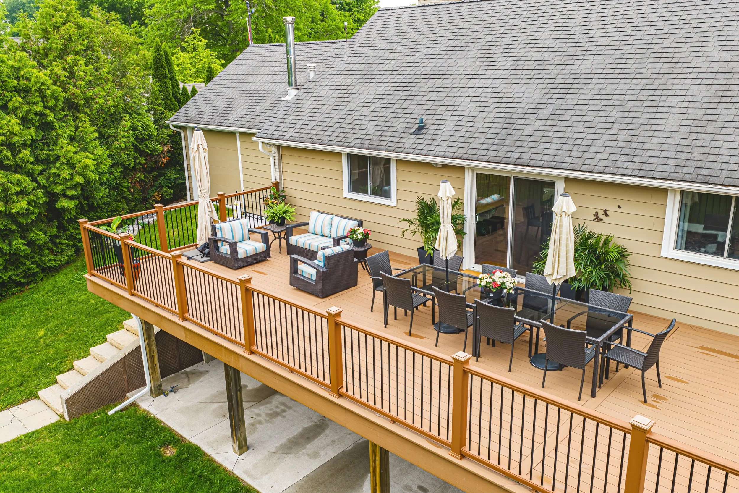 43 - 4897 Victoria Ave N, Vineland Station.jpg