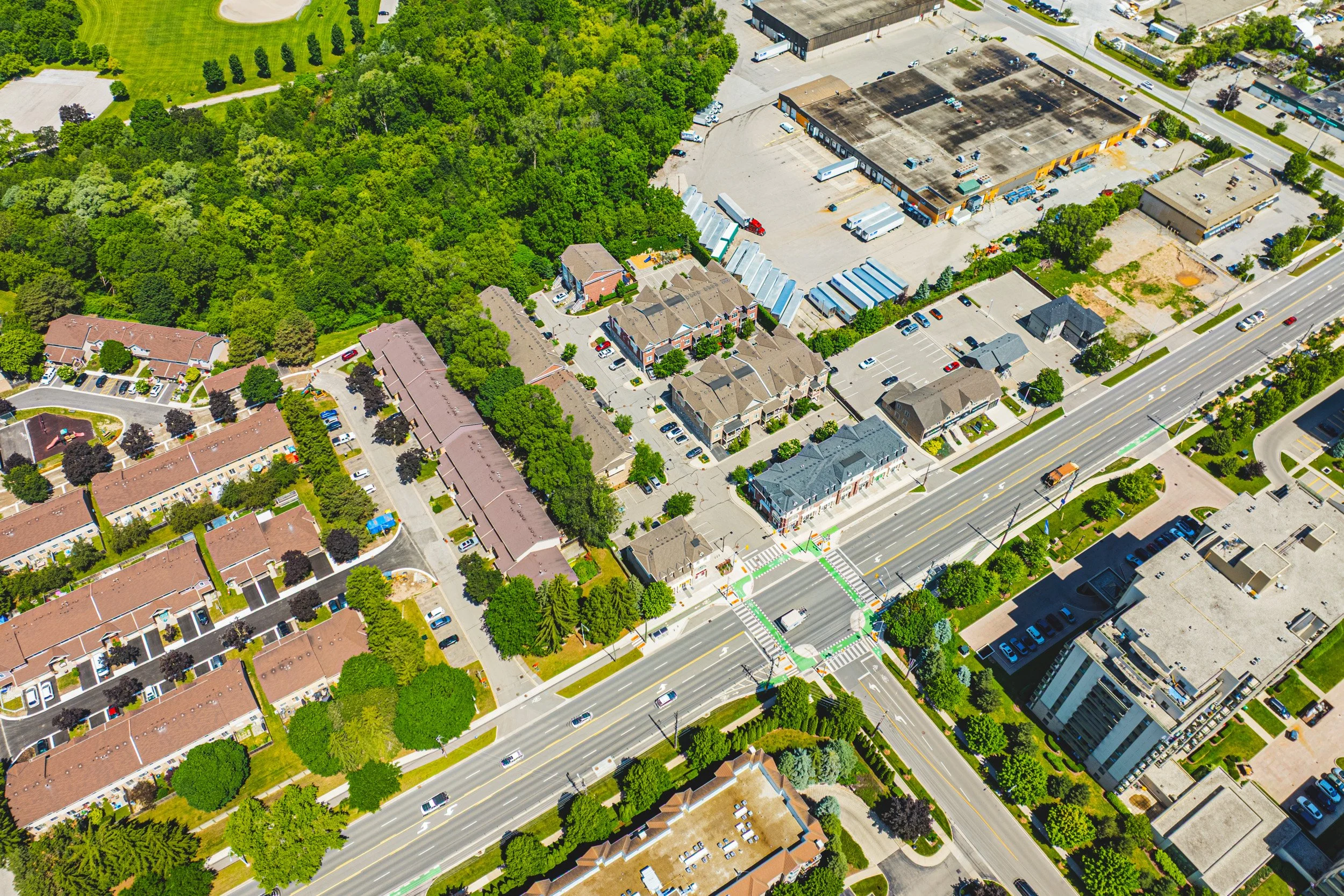 34 - 14-18 Plains Rd W, Burlington.jpg