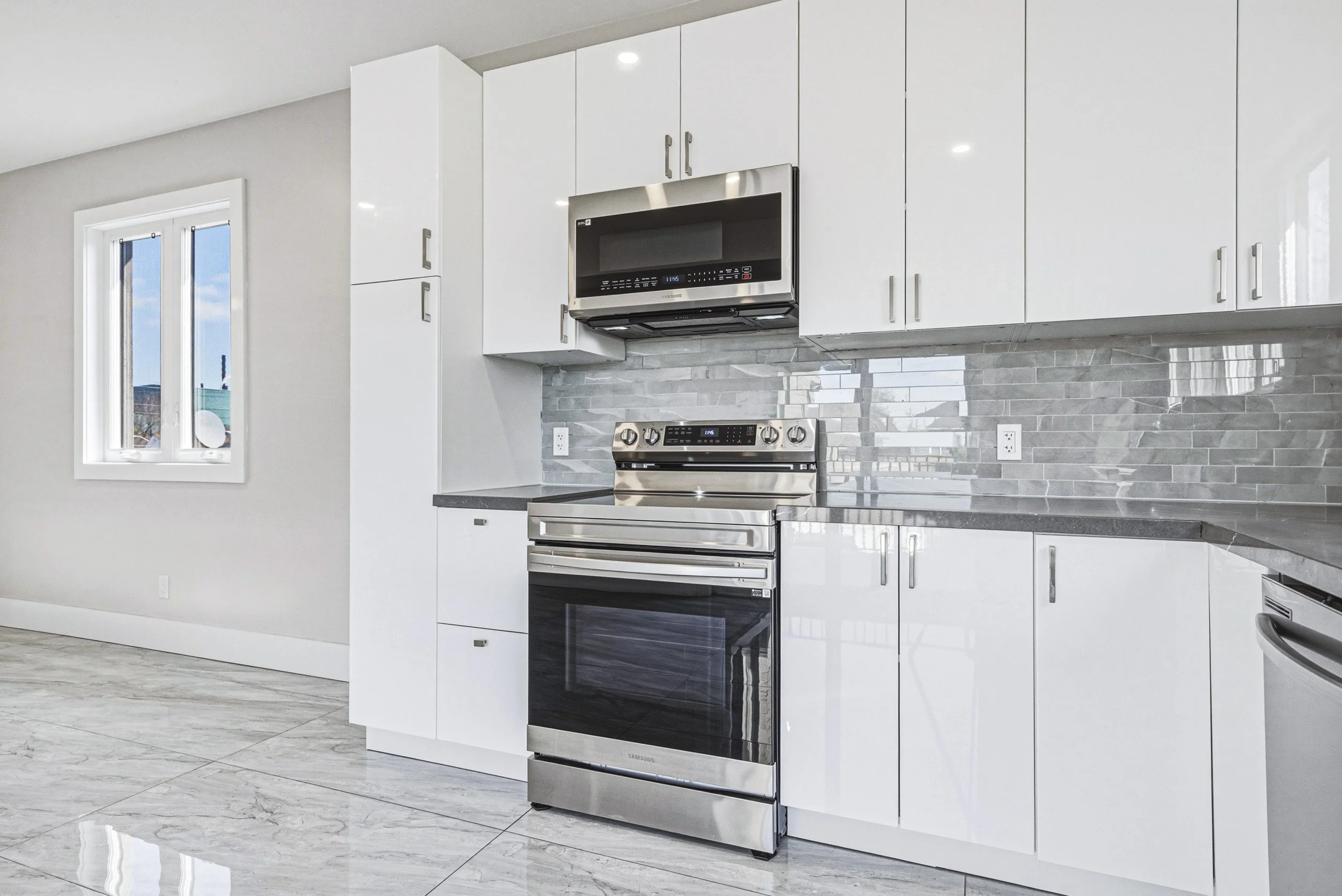 26 - 68 Vansitmart Ave, Hamilton.jpg