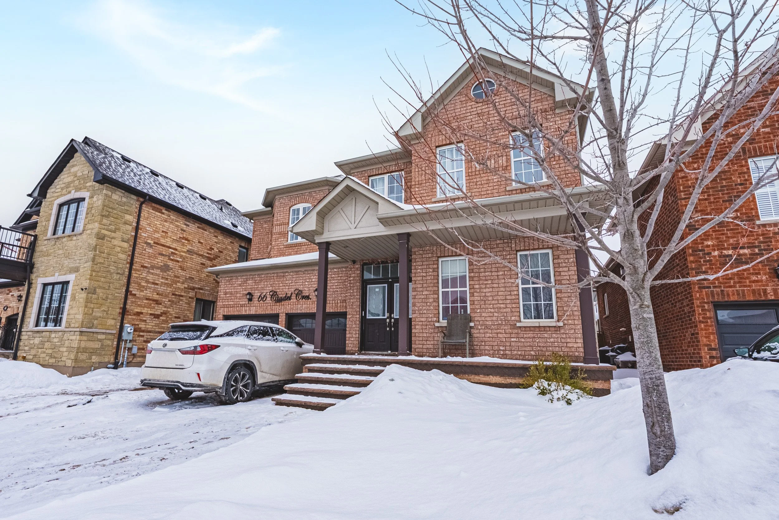 2 - 66 Citadel Cres, Brampton.jpg