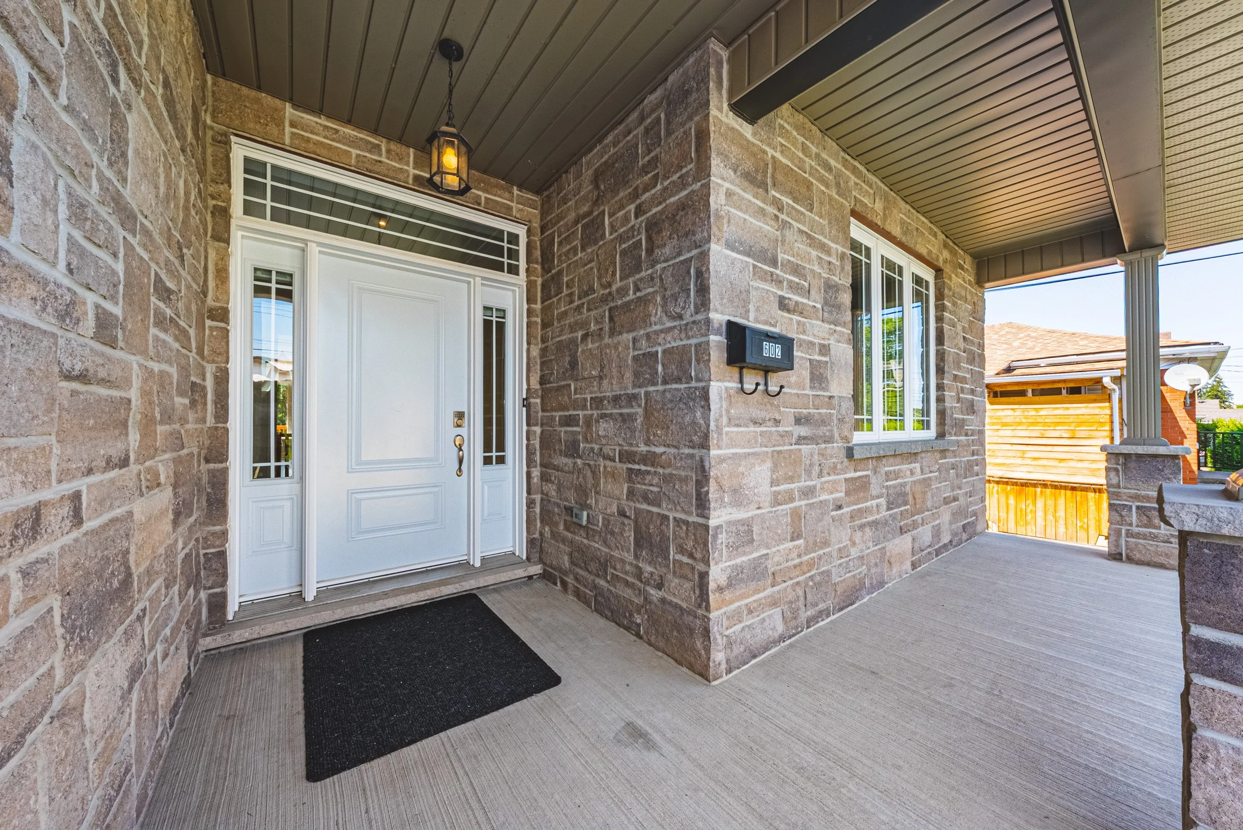 5 - 602 Cochrane Rd, Hamilton.jpg