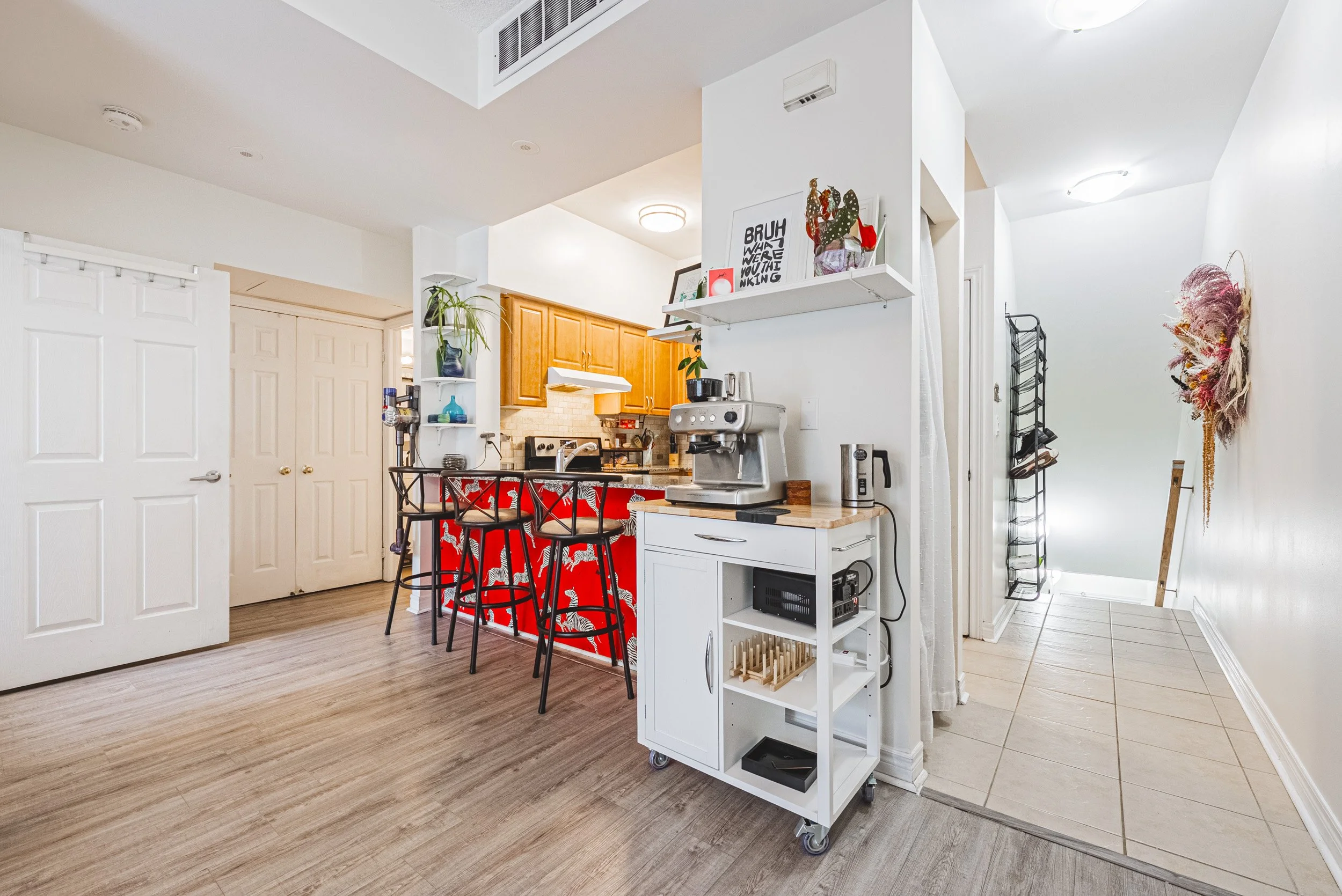 6 - 171 Bleecker St #222, Toronto.jpg