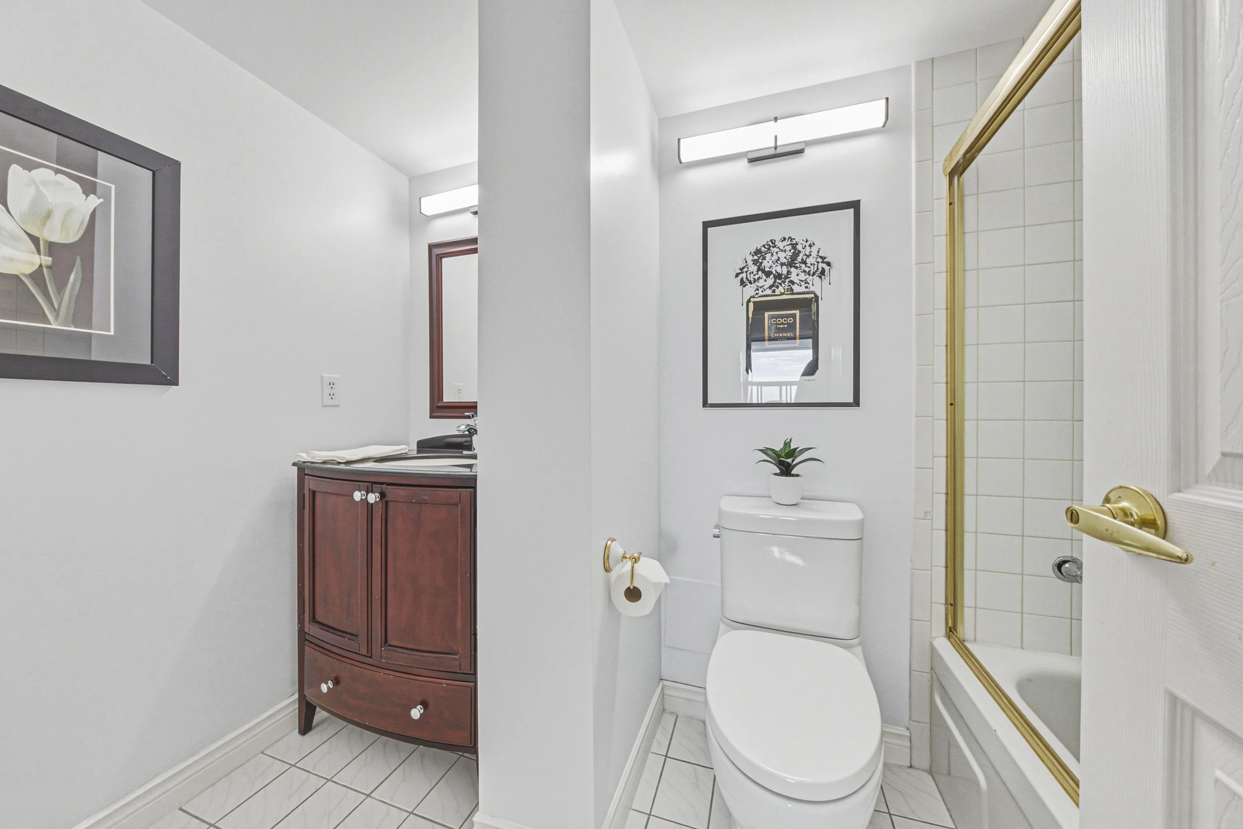 15 - 2055 Upper Middle Rd #1005, Burlington.jpg
