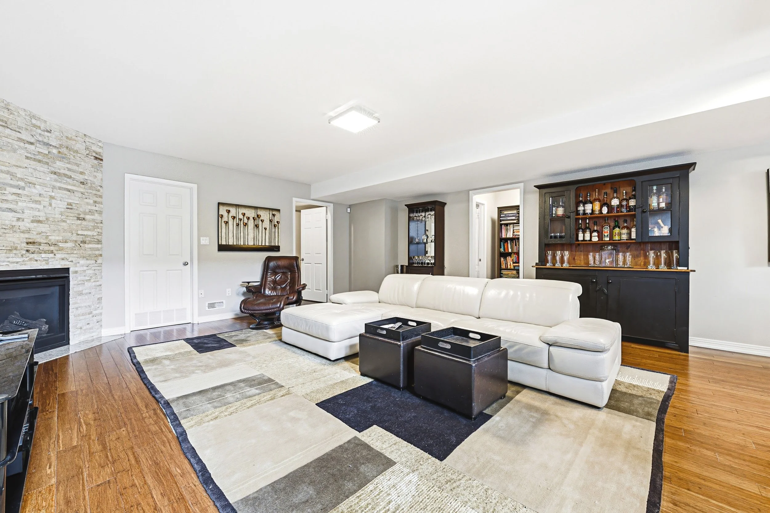 28 - 4220 Sarazen DR Unit 7, Burlington.jpg