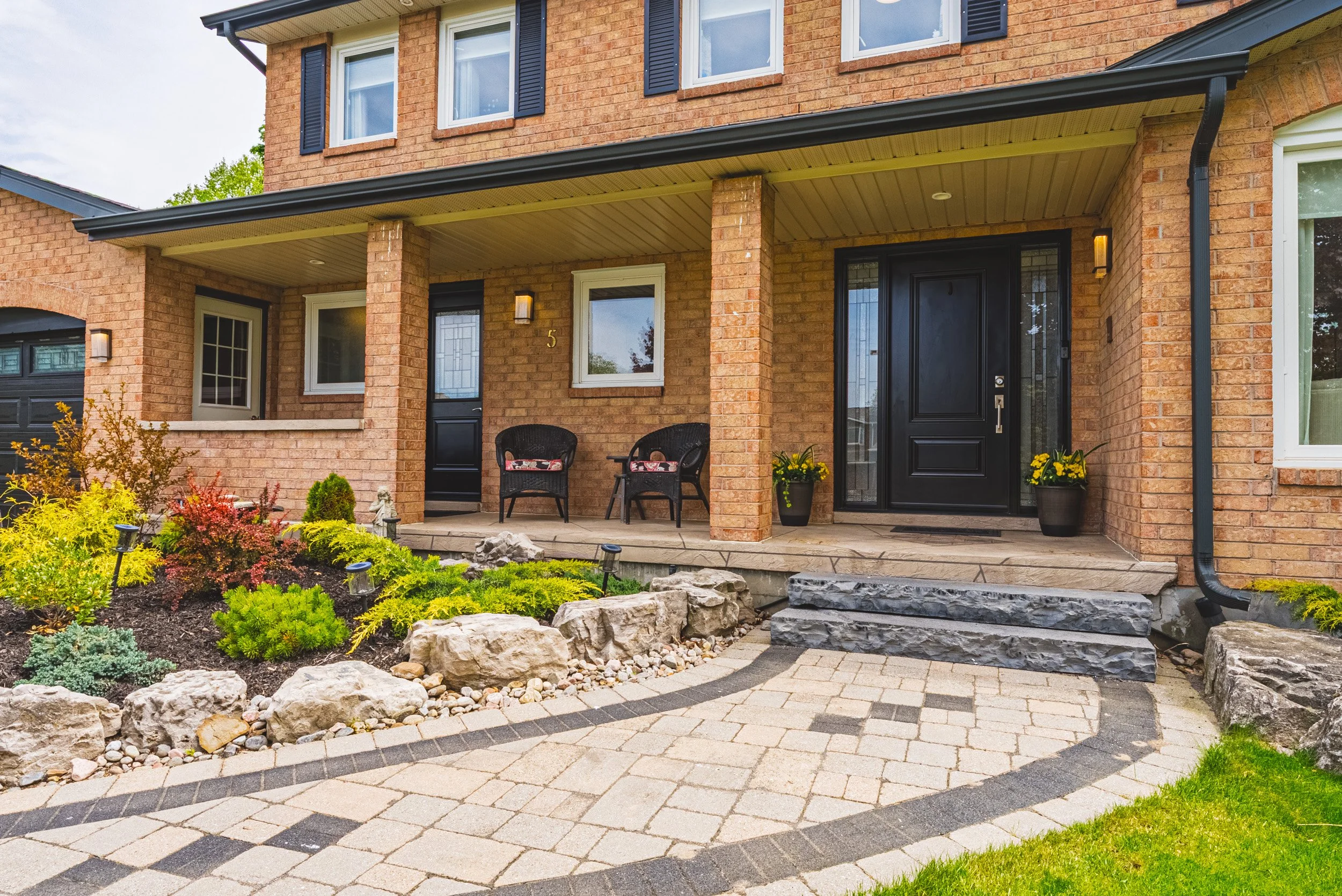 3 - 5 Valleygreen Cr, Caledon E.jpg