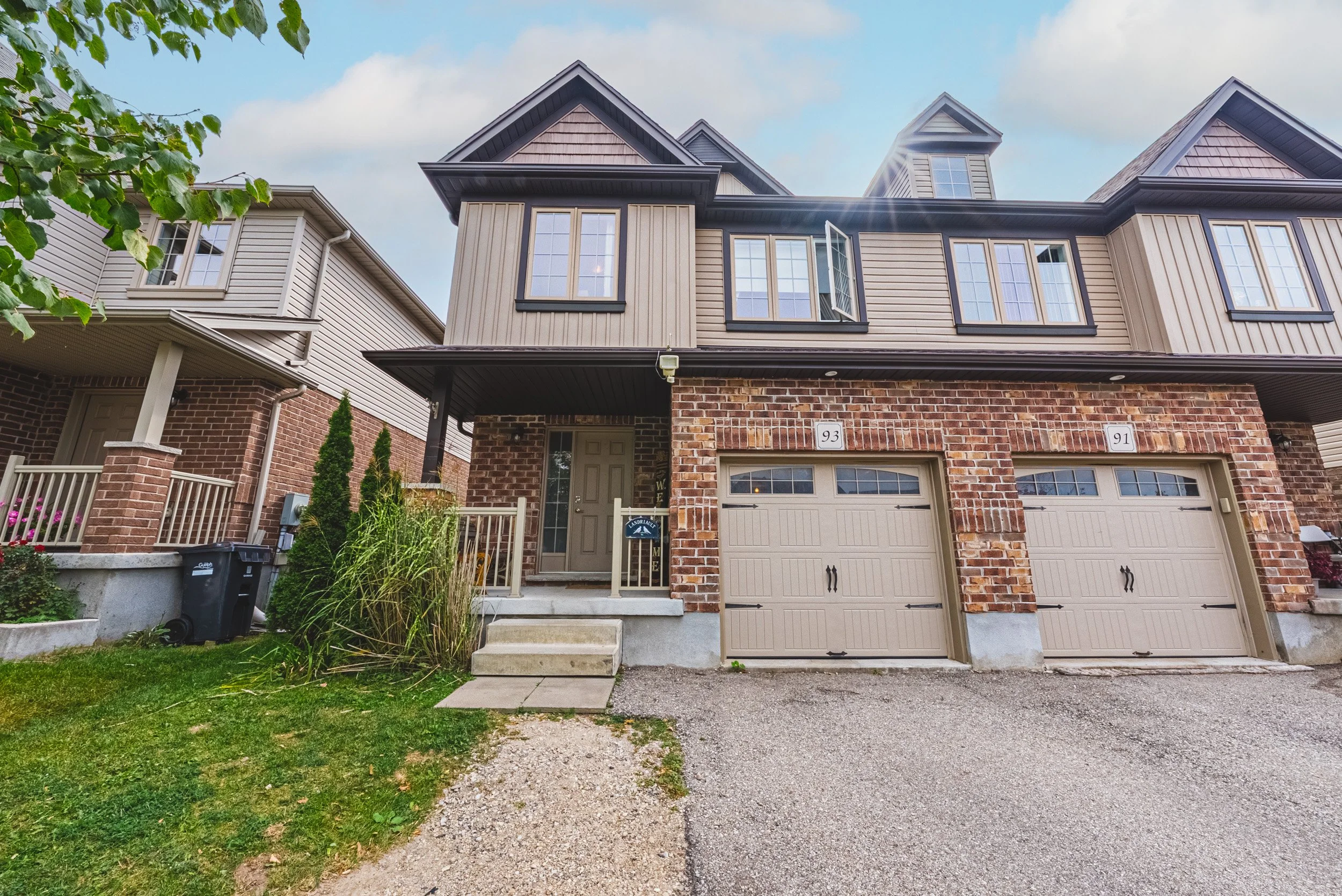 2 - 93 Couling Cres, Guelph.jpg