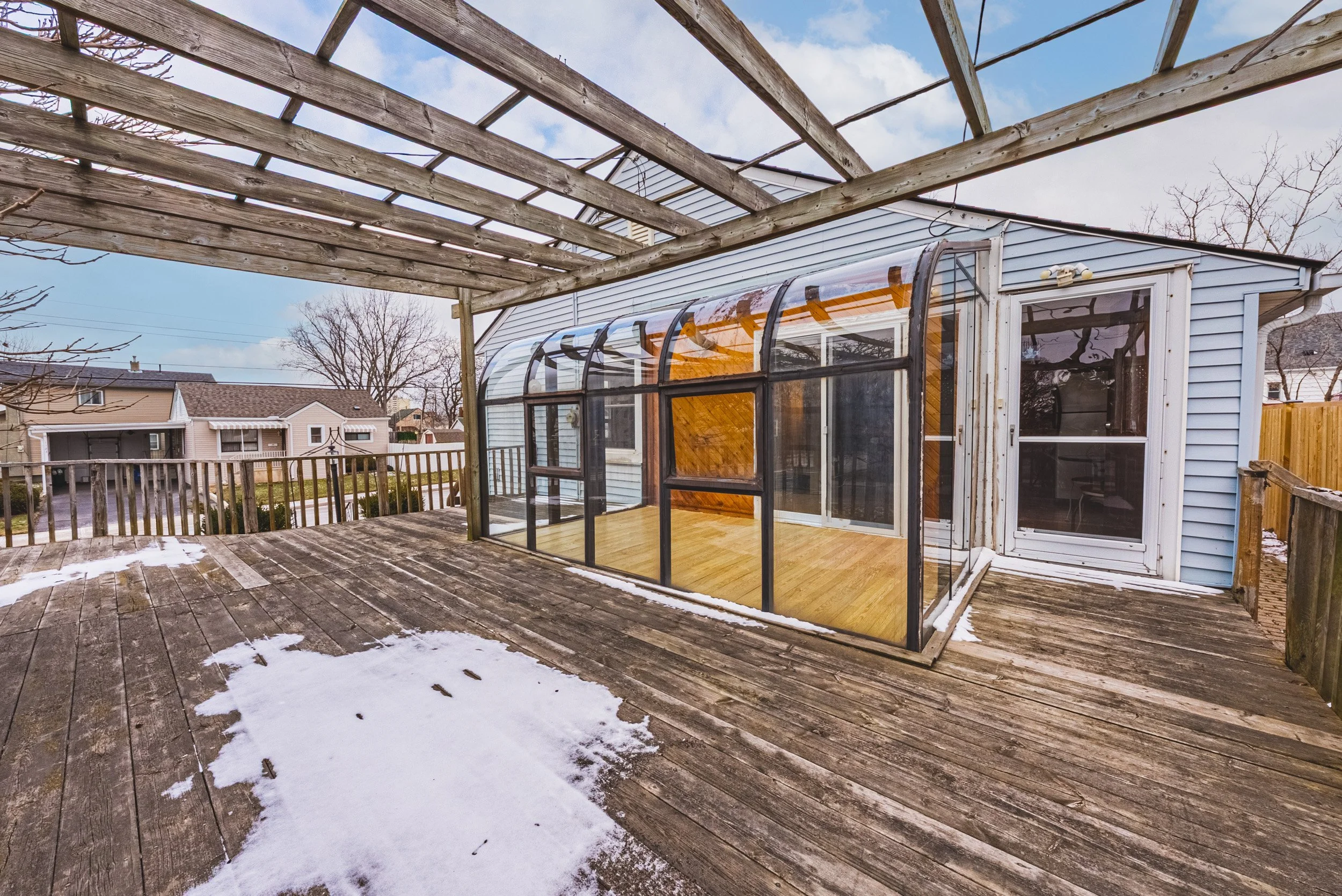 31 - 1124 Dunsmure, Hamilton.jpg