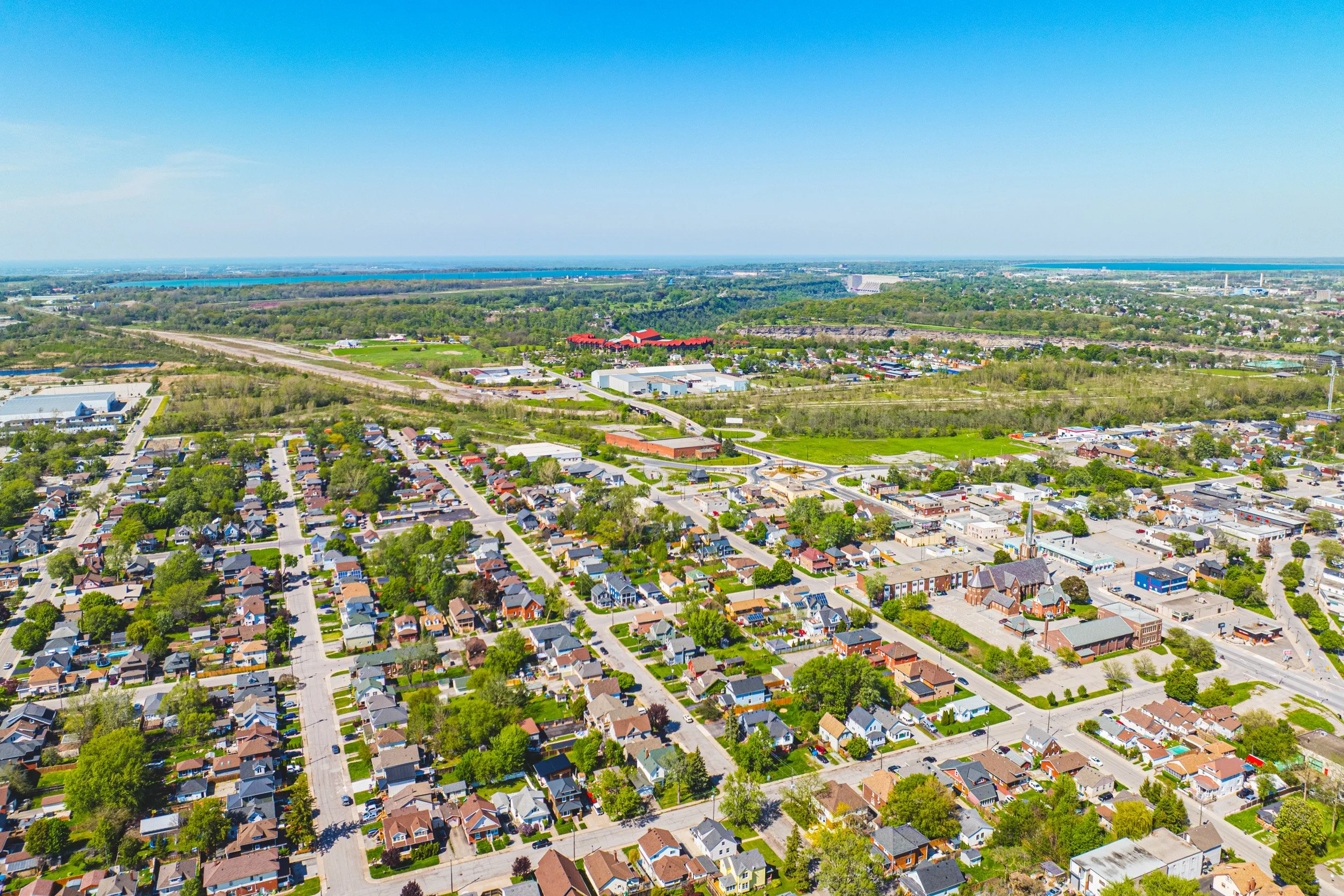 44 - 5039 Valley Way, Niagara Falls.jpg