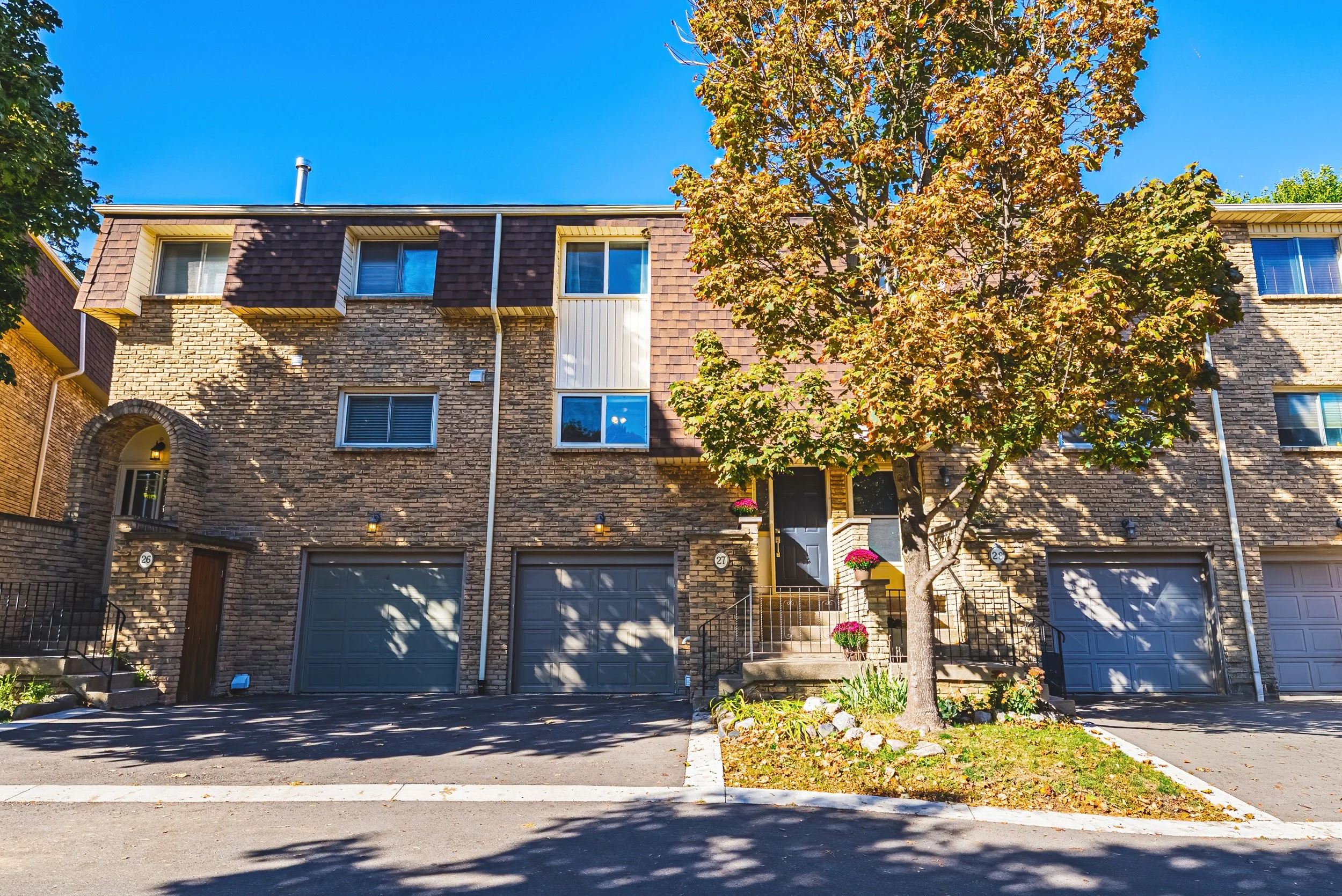 4 - 27 Melanie Crescent, Waterdown.jpg