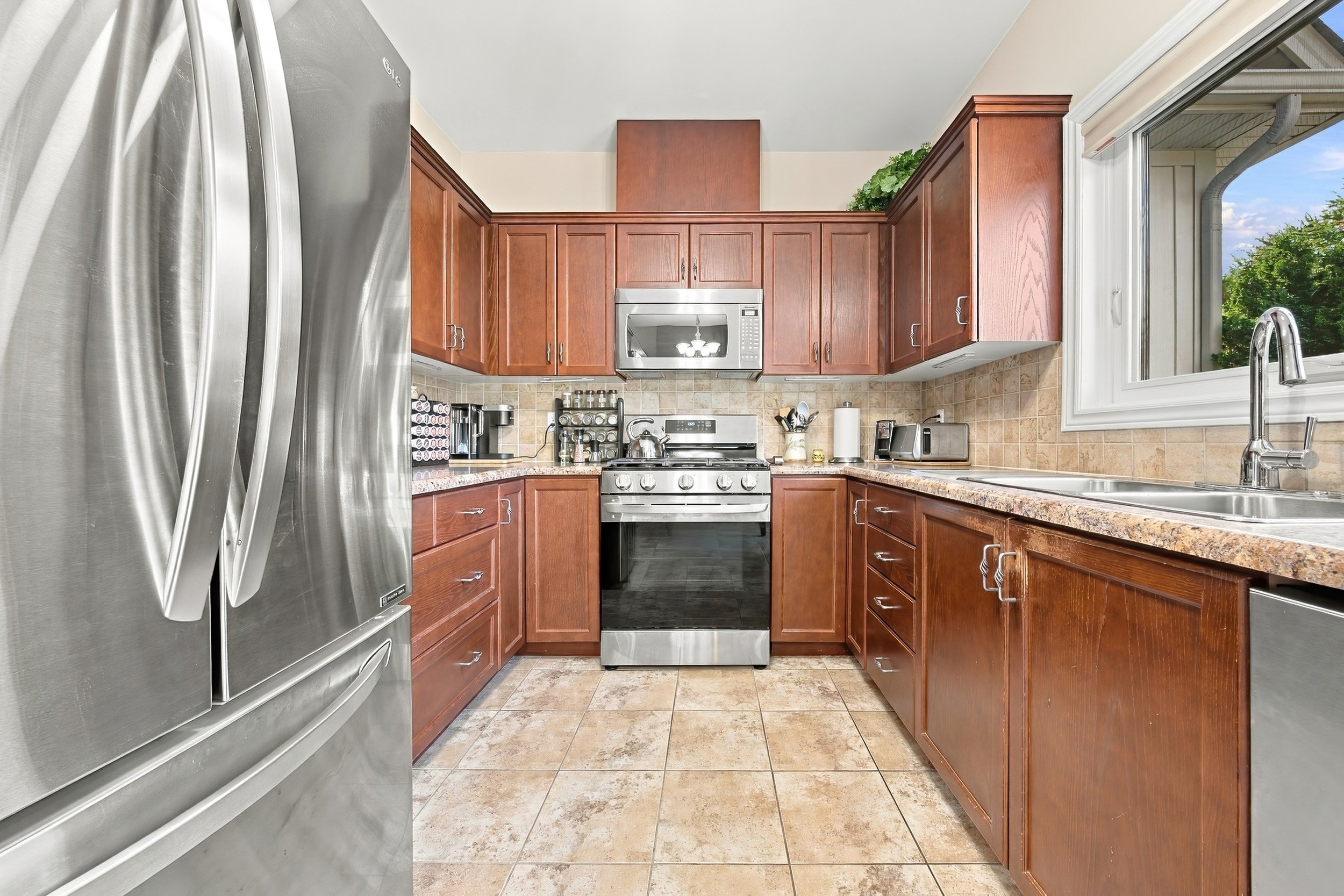 13 - 31 Book Rd #44, Grimsby.jpg