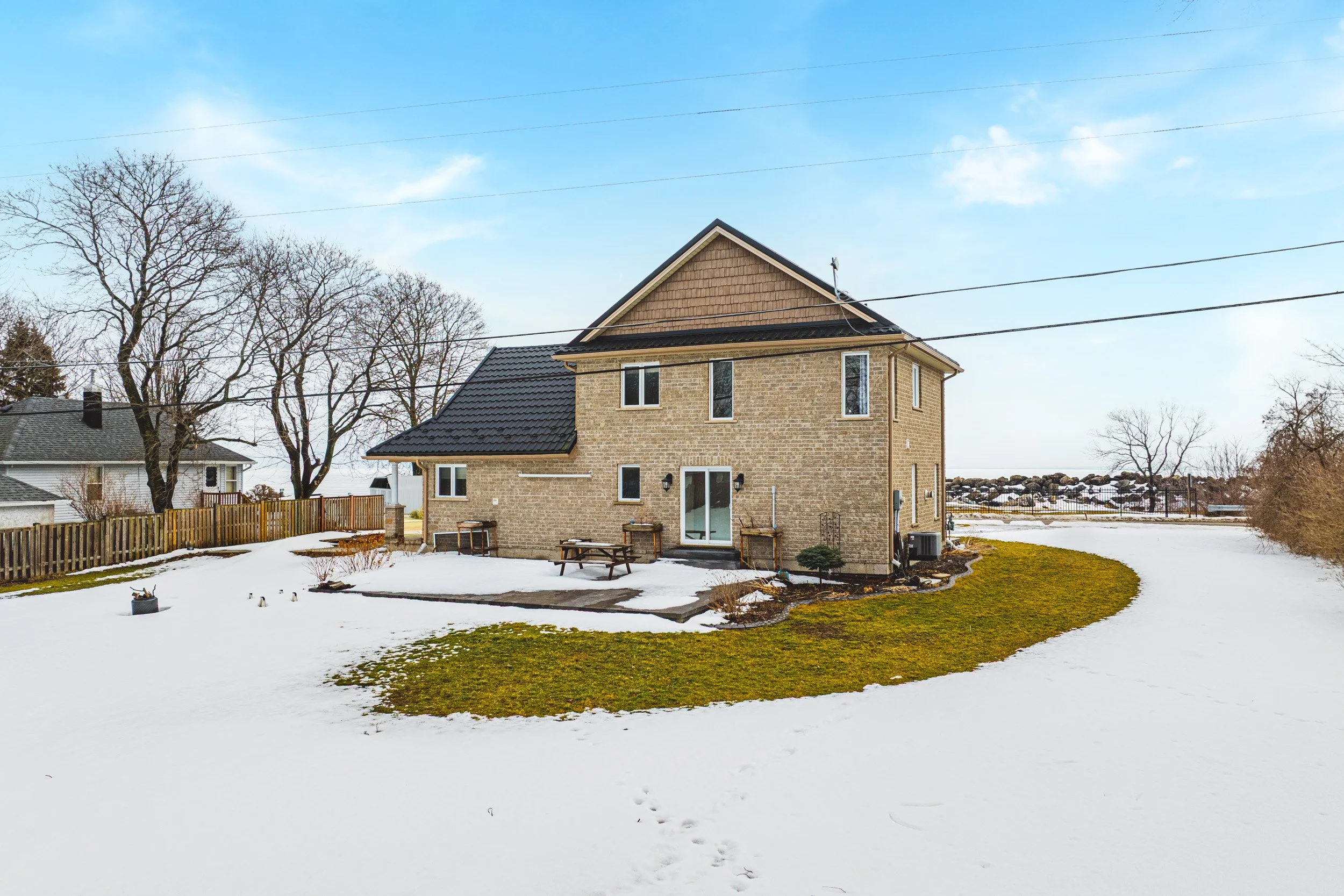 39 - 2801 North Shore, Wainfleet.jpg