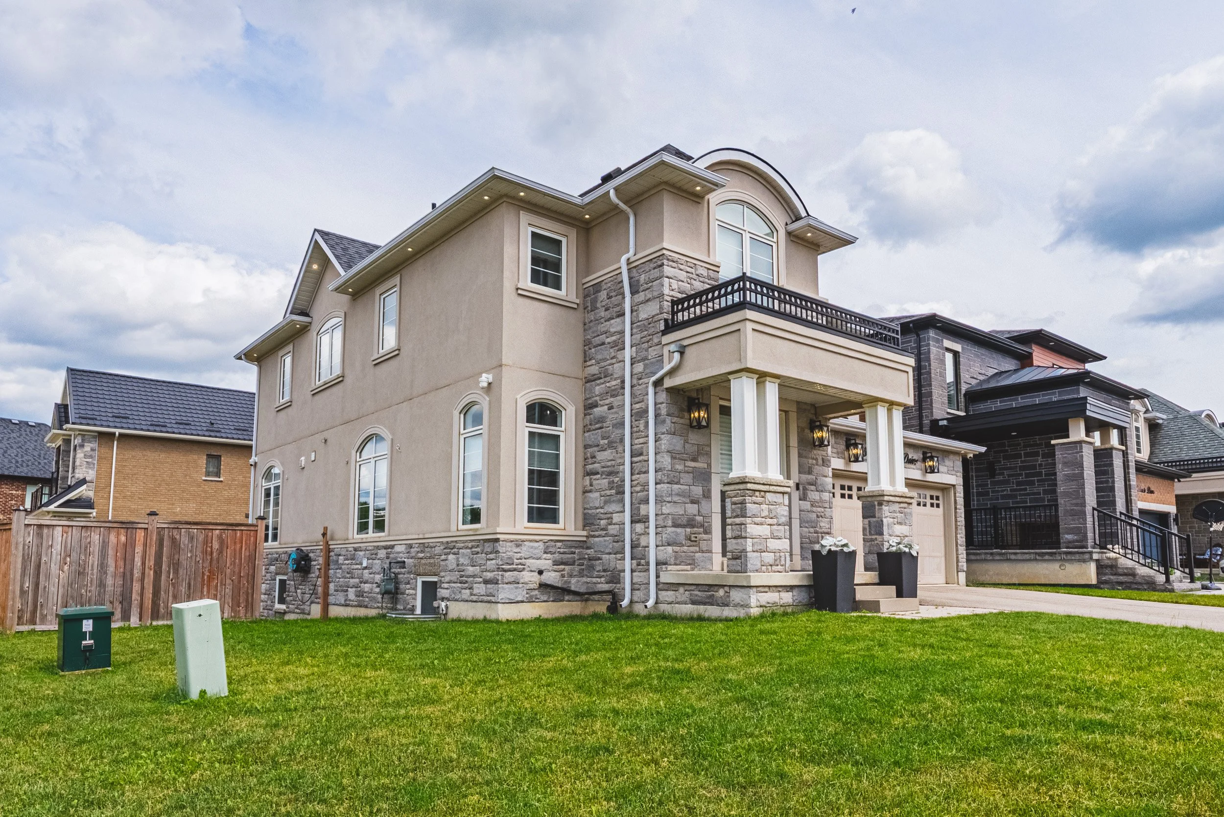 3 - 55 Roberts Dr, Ancaster.jpg