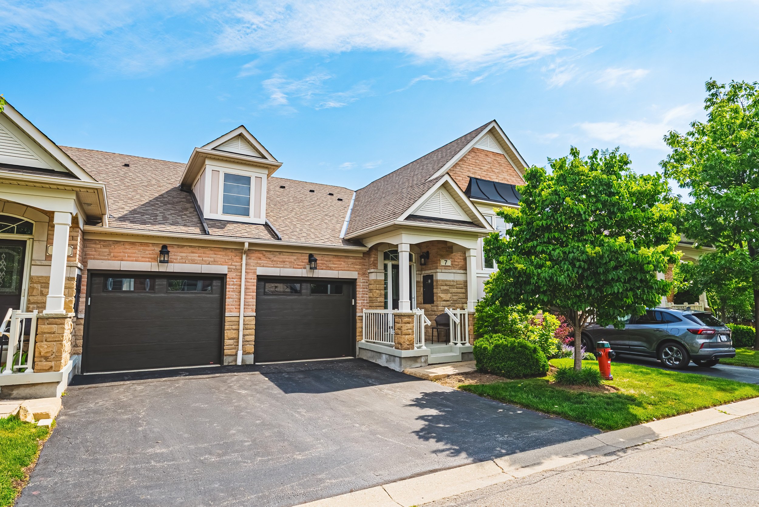 5 - 4220 Sarazen DR Unit 7, Burlington.jpg