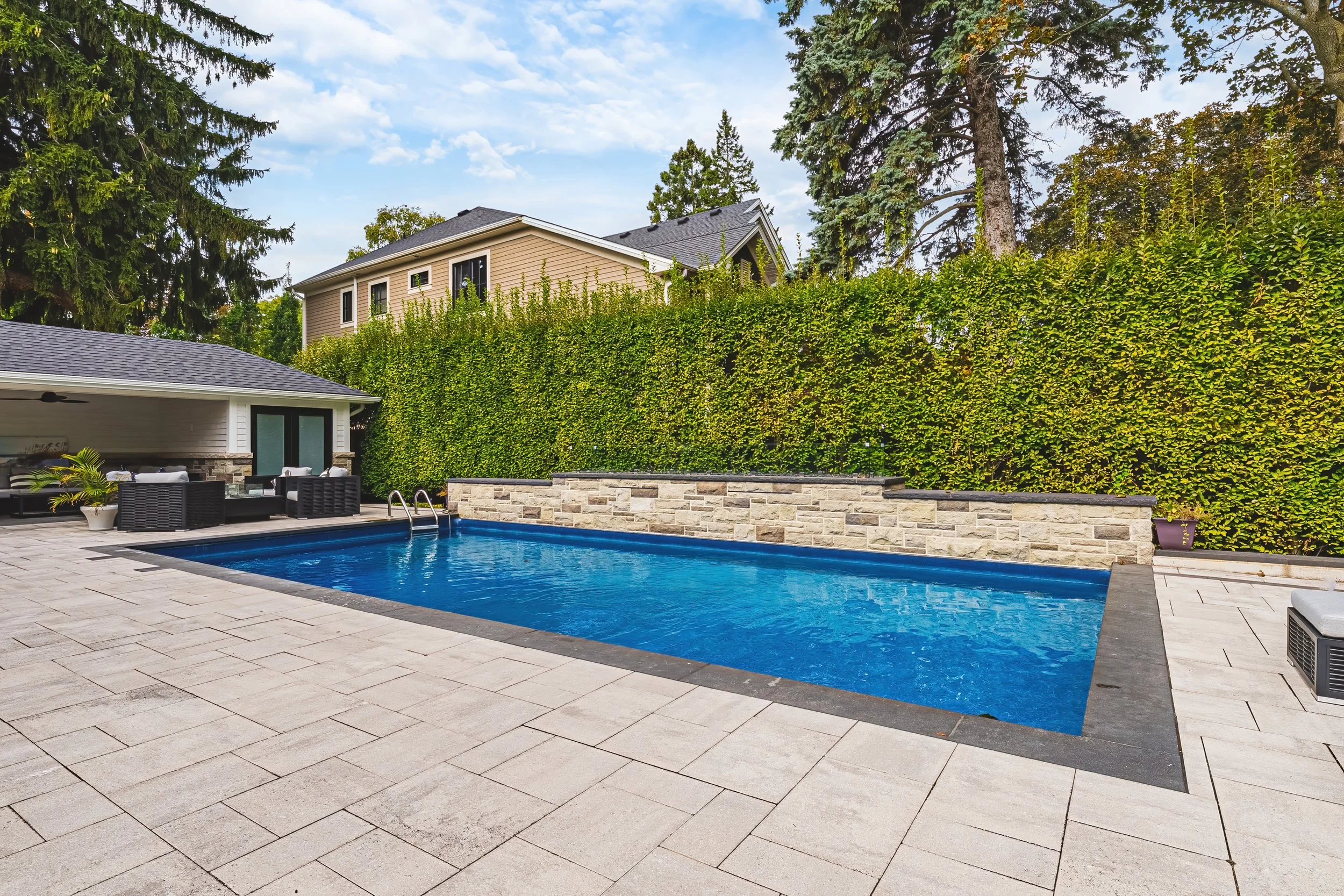 64 - 4369 Lakeshore Rd, Burlington.jpg
