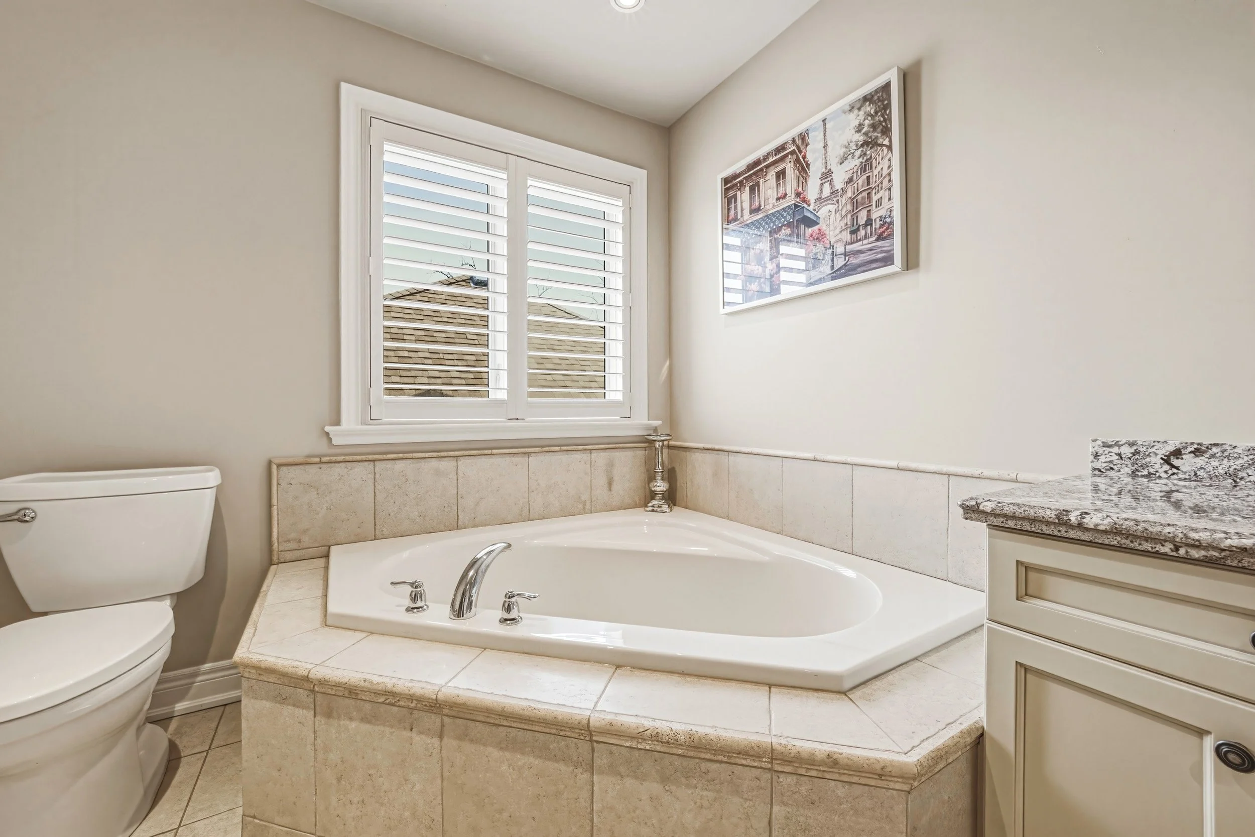 34 - 976 Shadeland Ave #3, Burlington.jpg