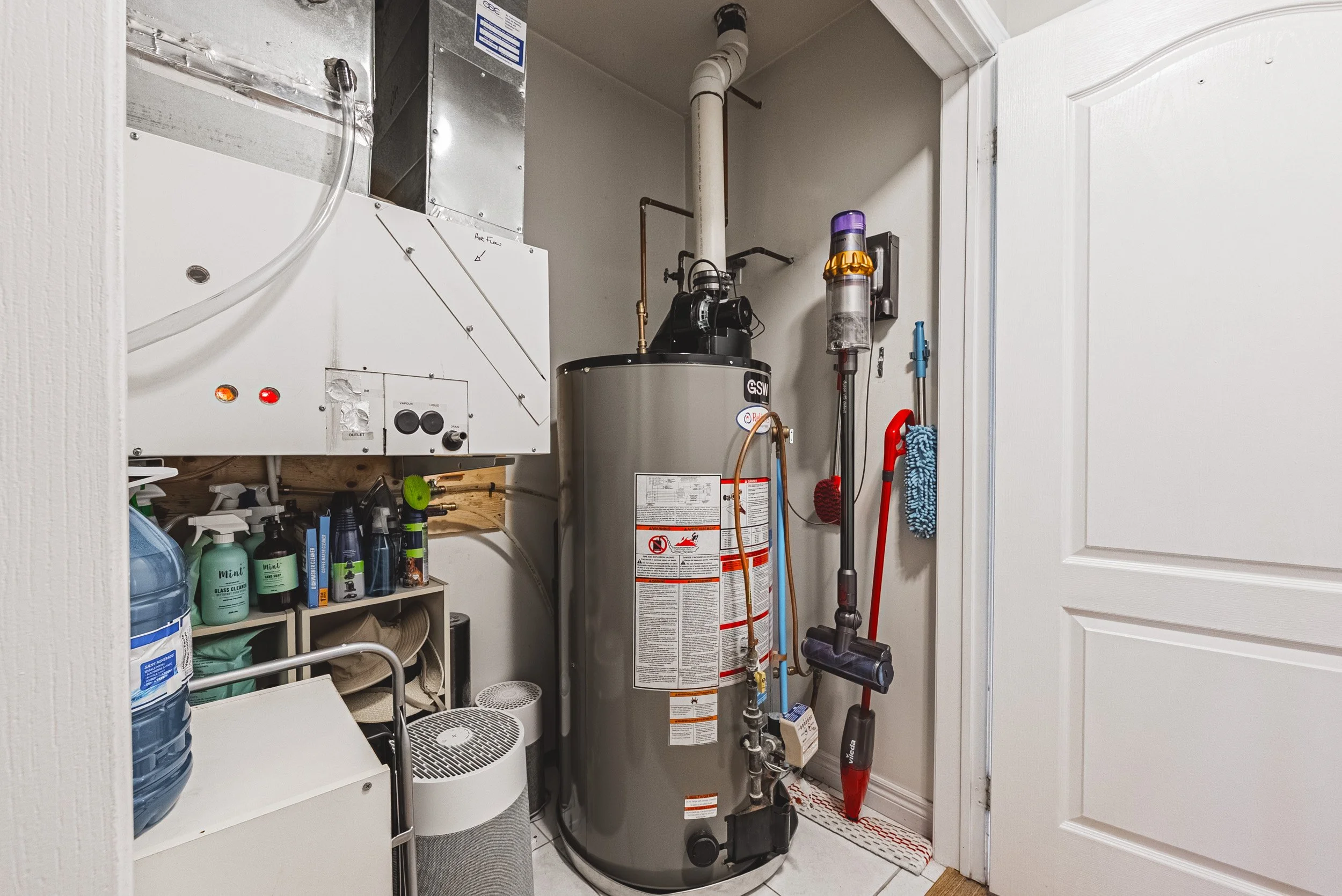 22 - 705 Cumberland Ave #18, Burlington.jpg