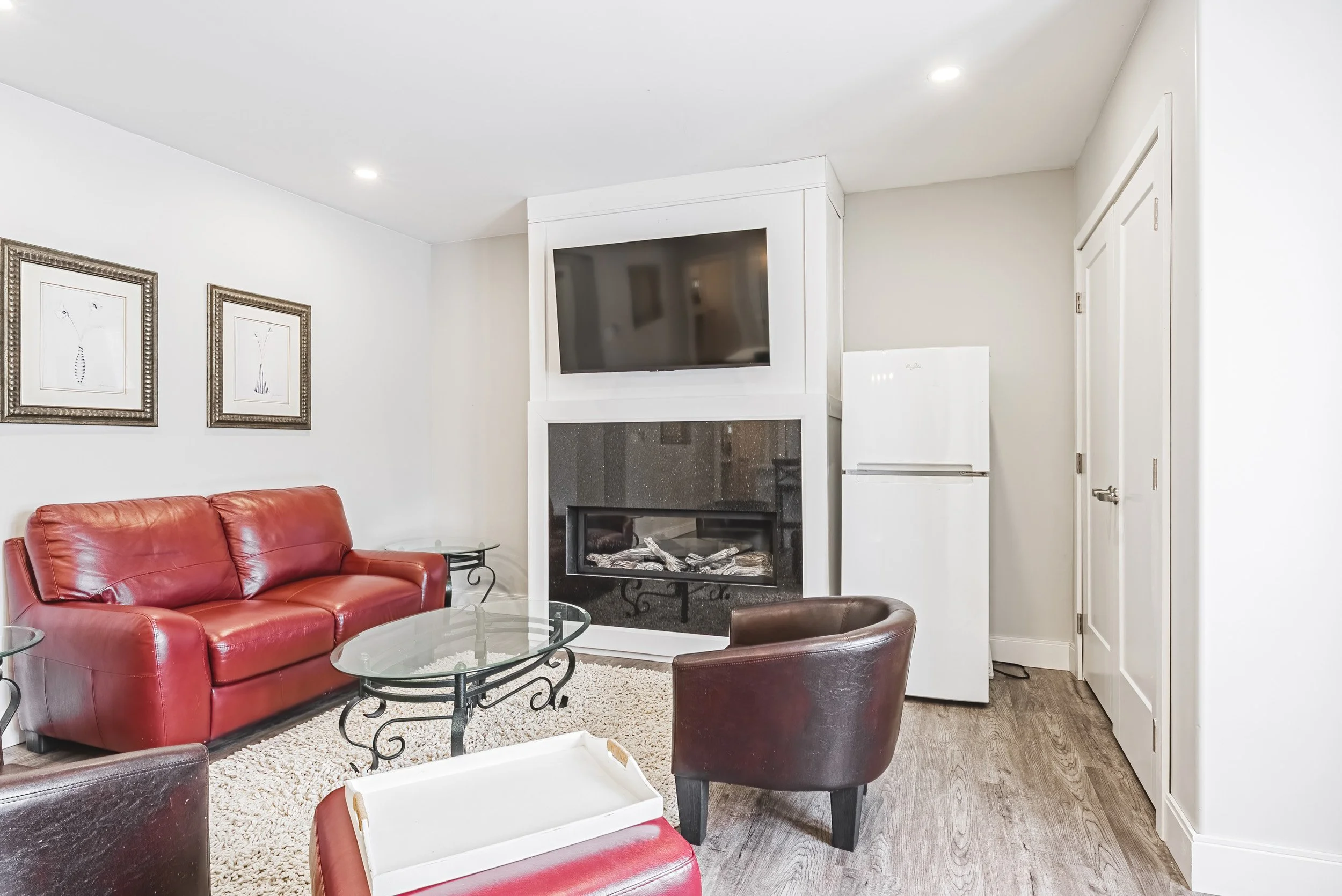 6 - 816 S Coast Dr, Selkirk.jpg