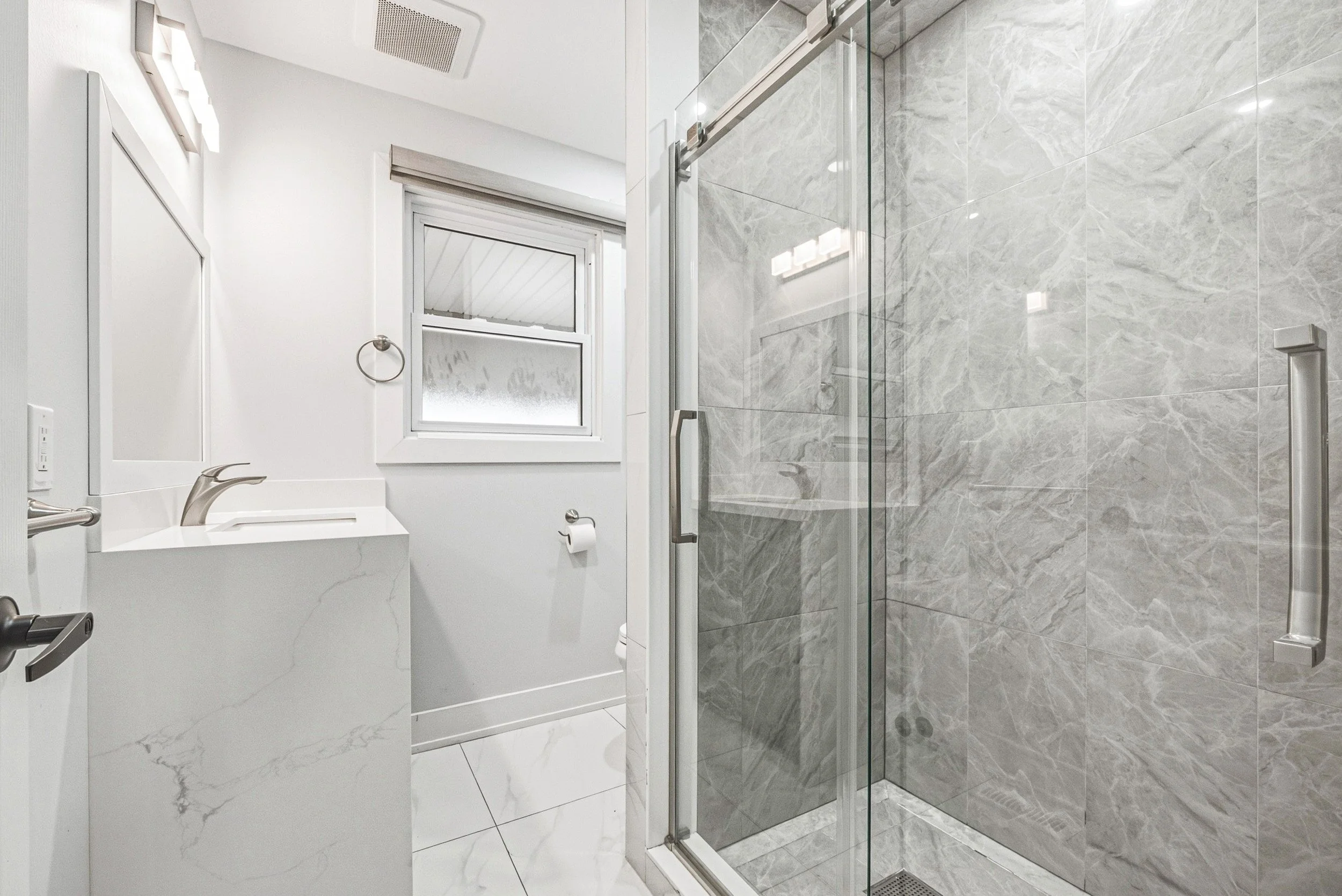 14 - 12 Stevenson Ave, London.jpg