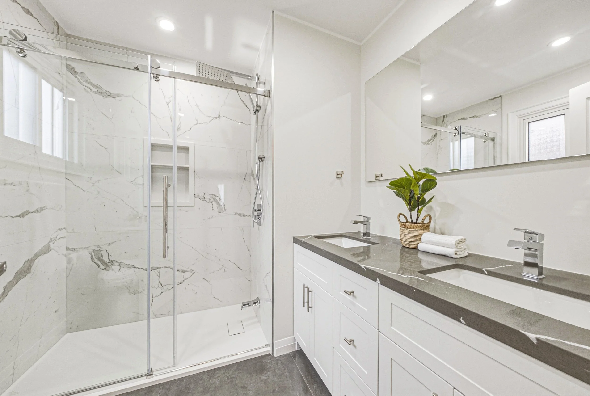 27 - 2188 Margot St, Oakville.jpg