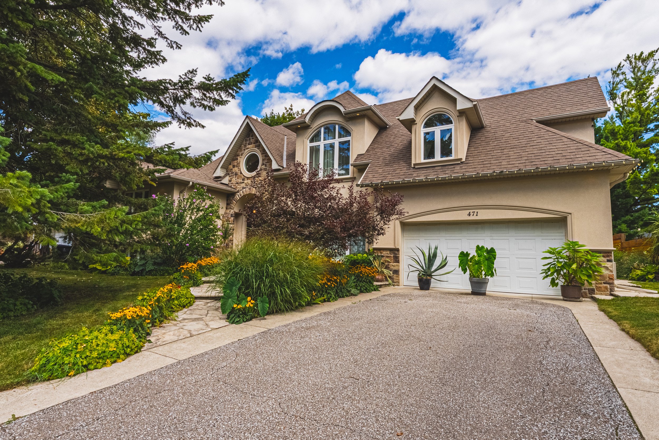3 - 471 The Kingsway, Etobicoke.jpg