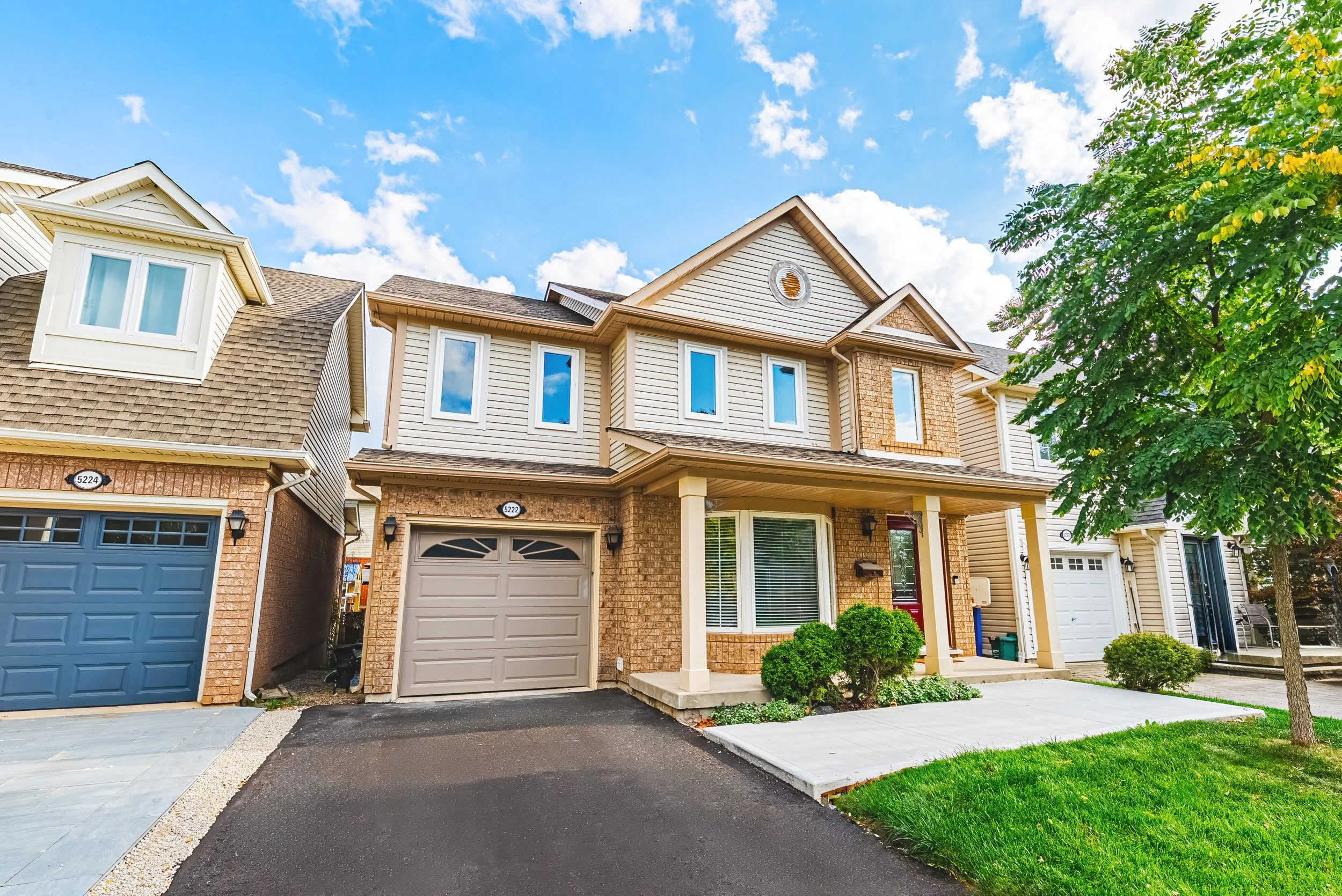 2 - 5222 Easton Rd, Burlington.jpg