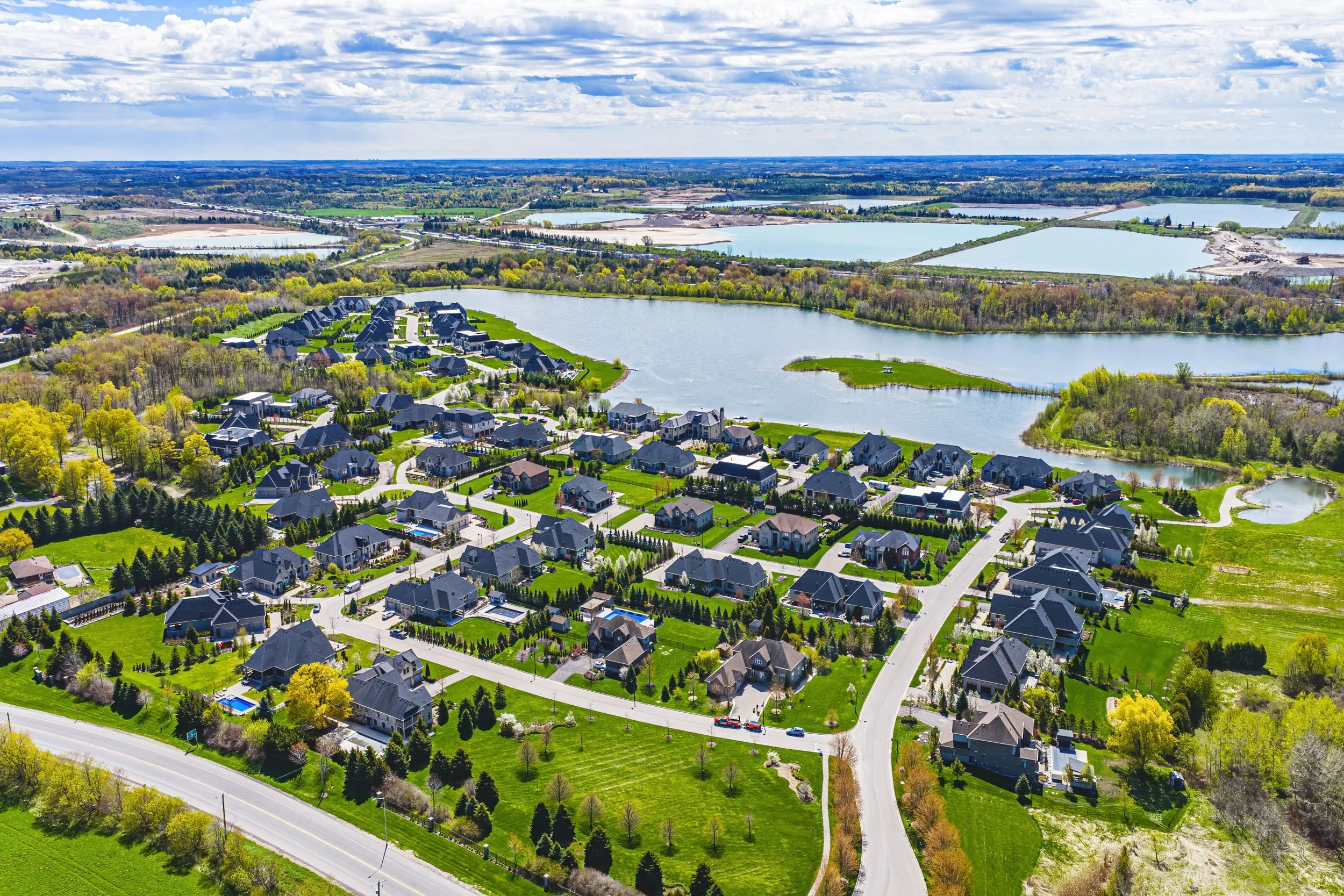 68 - 38 Visser Dr, Puslinch.jpg