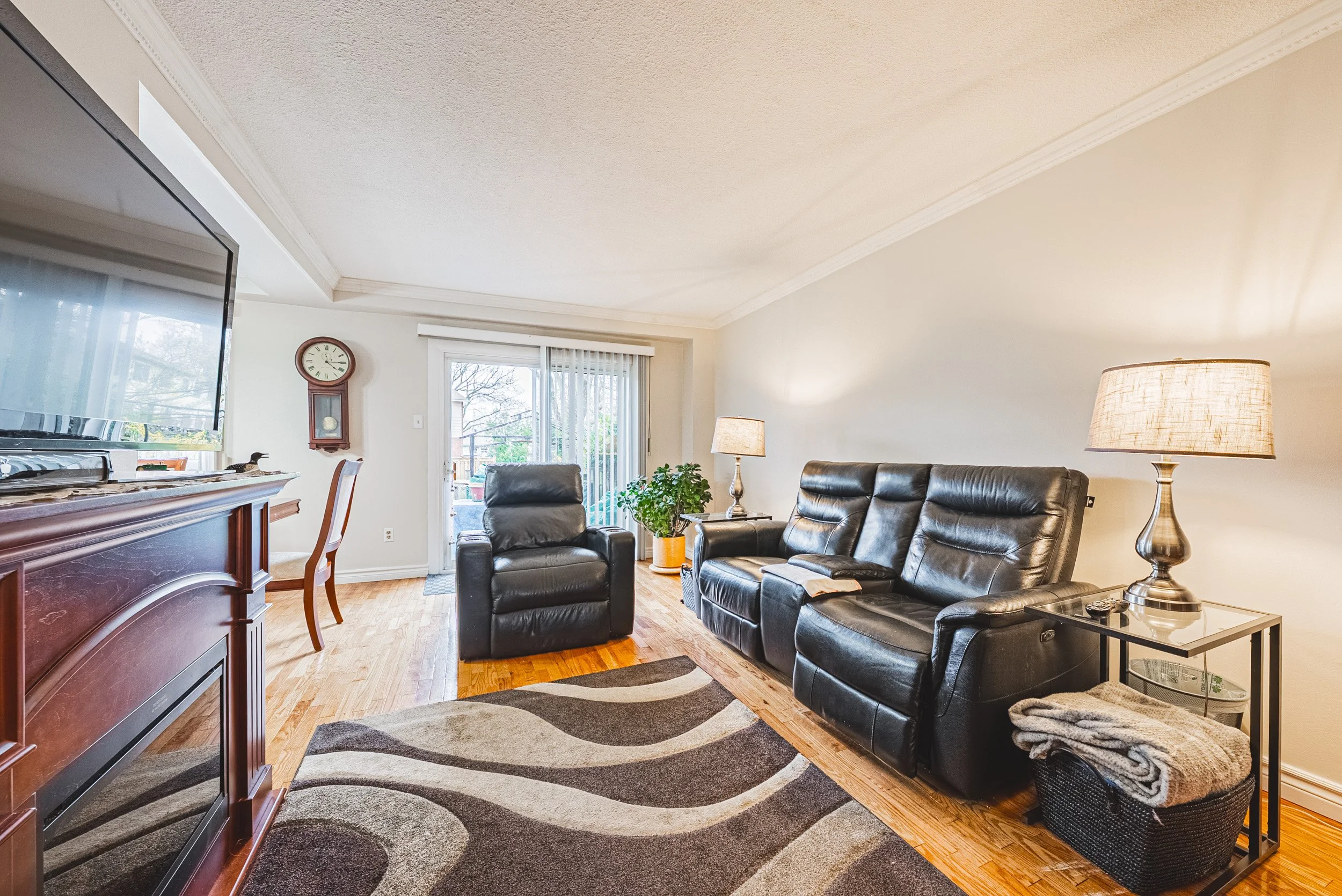 7 - 1576 Newlands Cres #60, Burlington.jpg