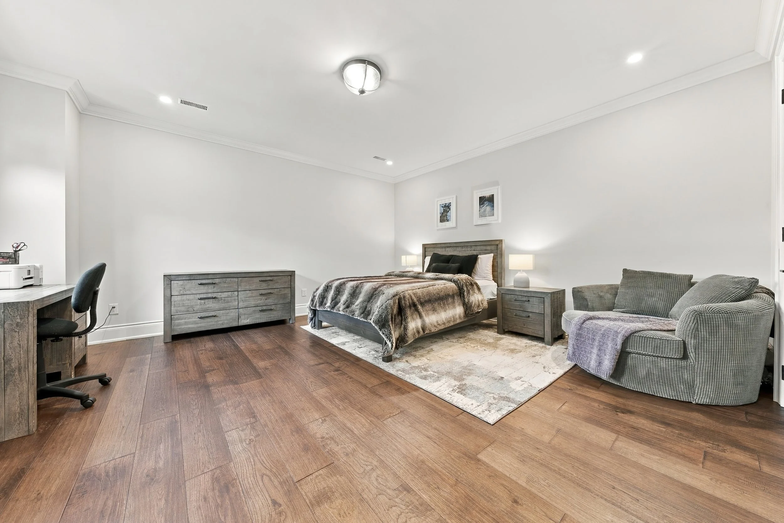 44 - 4369 Lakeshore Rd, Burlington.jpg