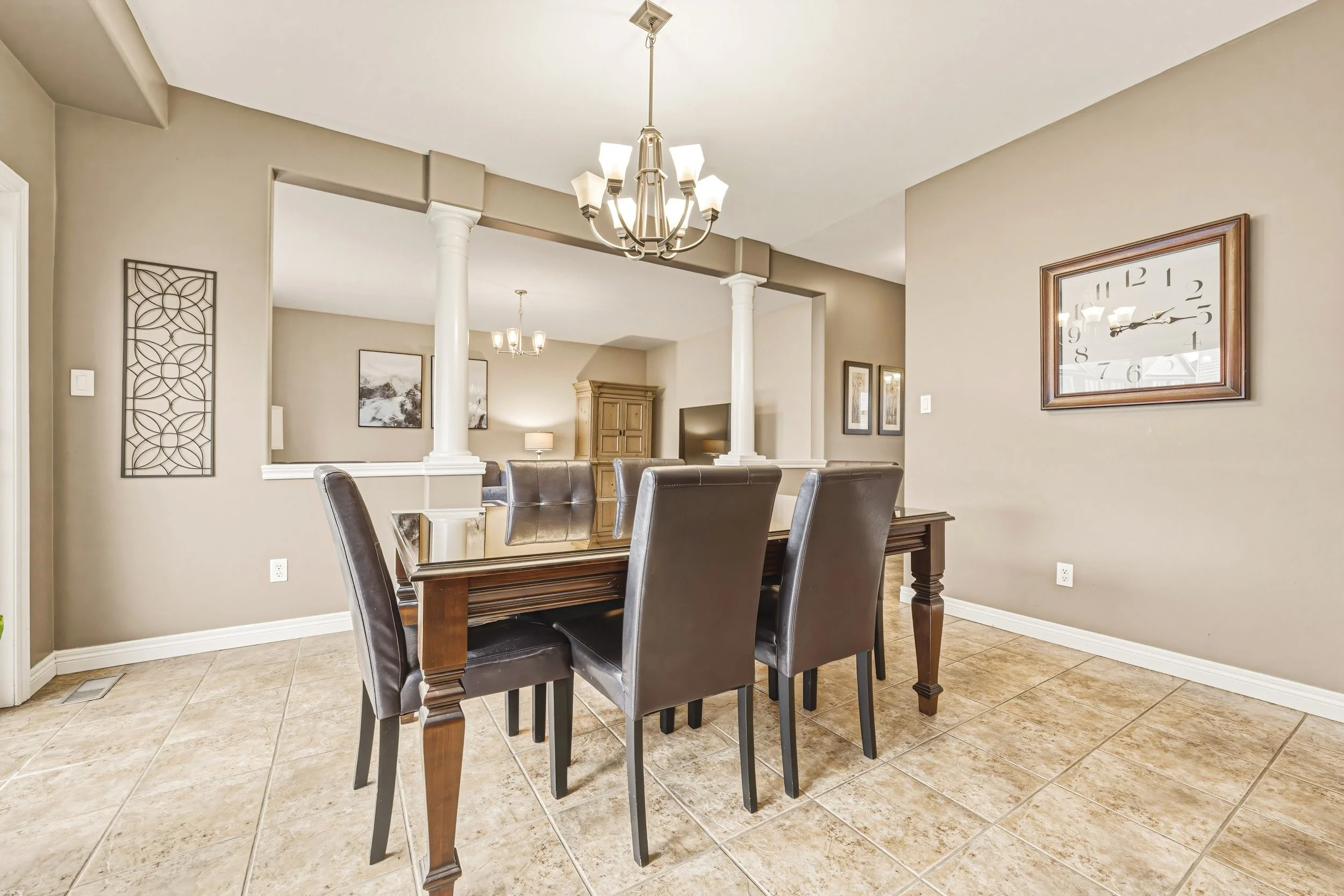 16 - 120 Valiant Cir, Binbrook.jpg