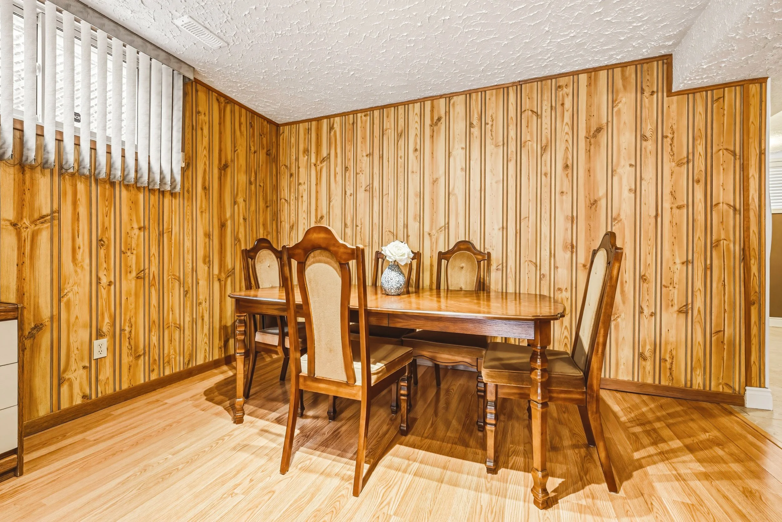 27 - 117 Stonyburn Cres, Cambridge.jpg