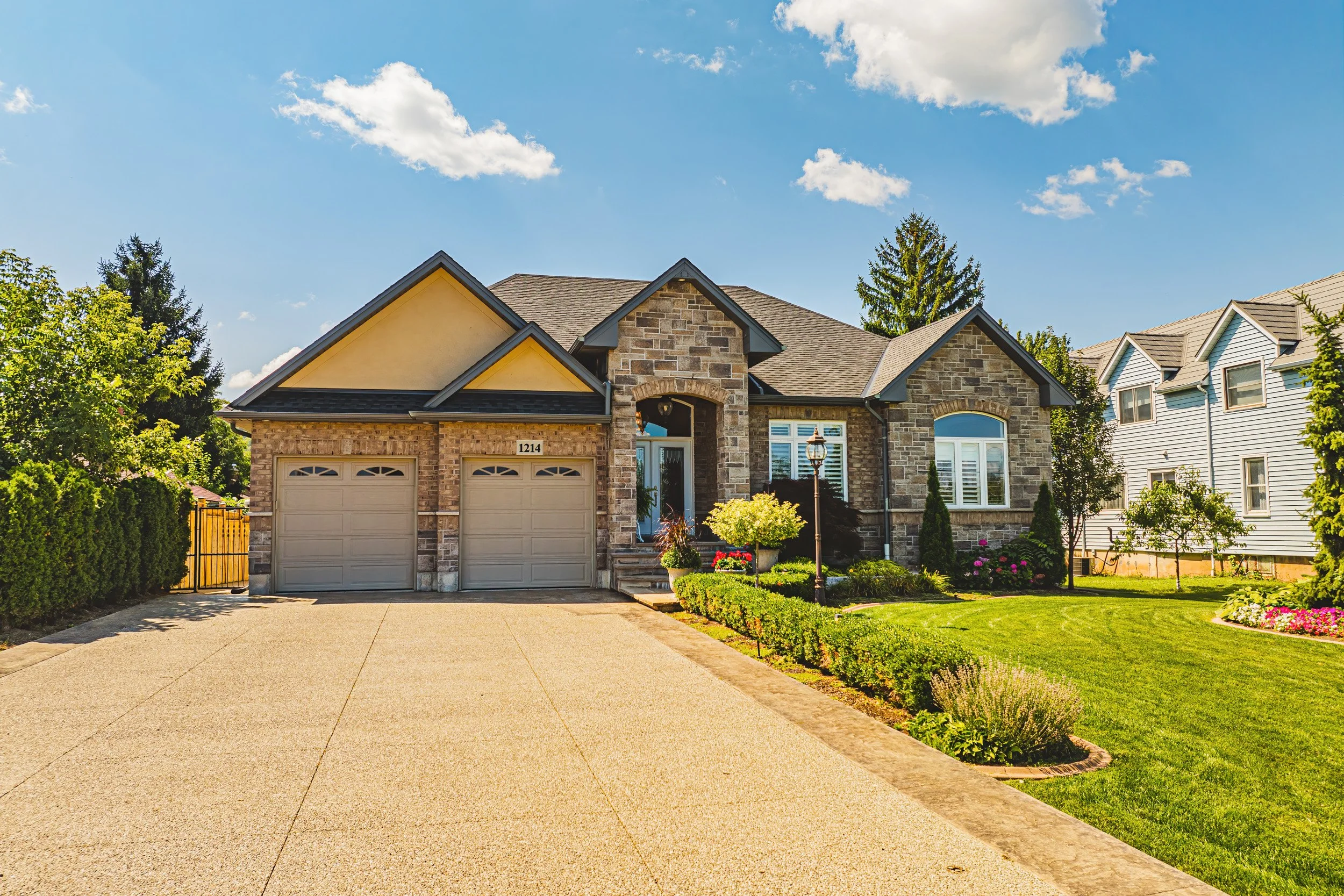 4 - 1214 Hwy 8, Stoney Creek.jpg