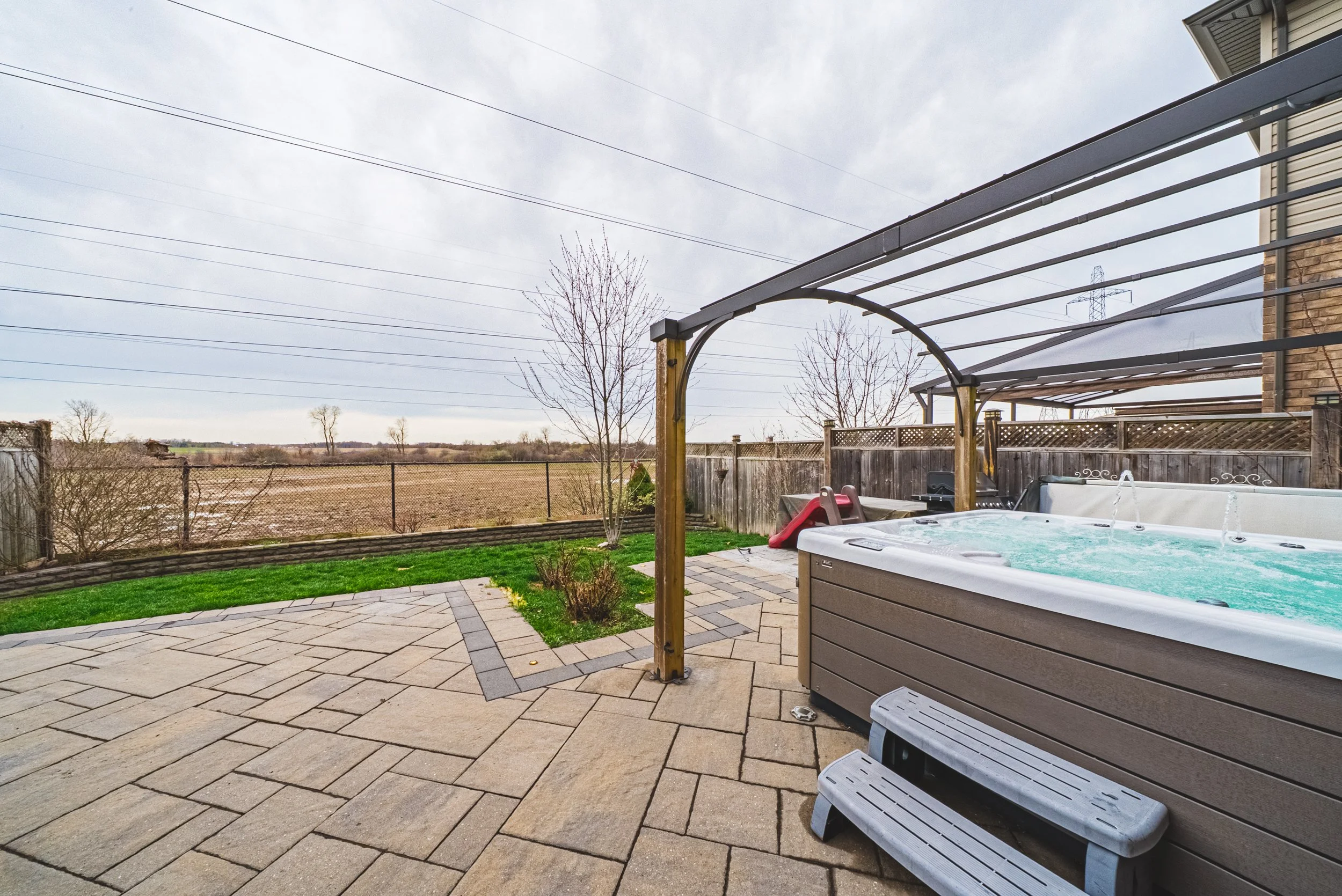 38-154 Keystone Cres, Hamilton.jpg