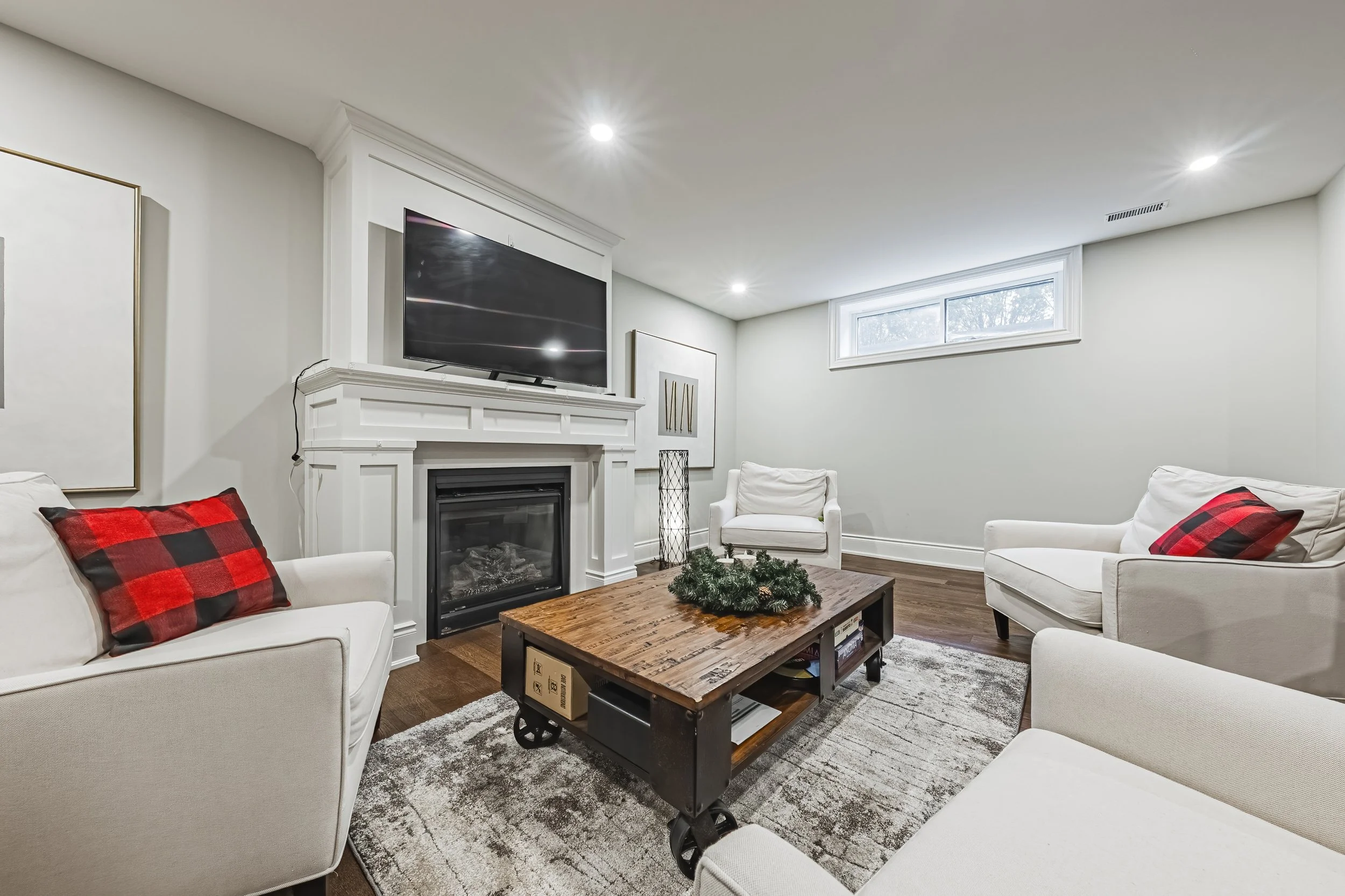 51 - 4369 Lakeshore Rd, Burlington.jpg