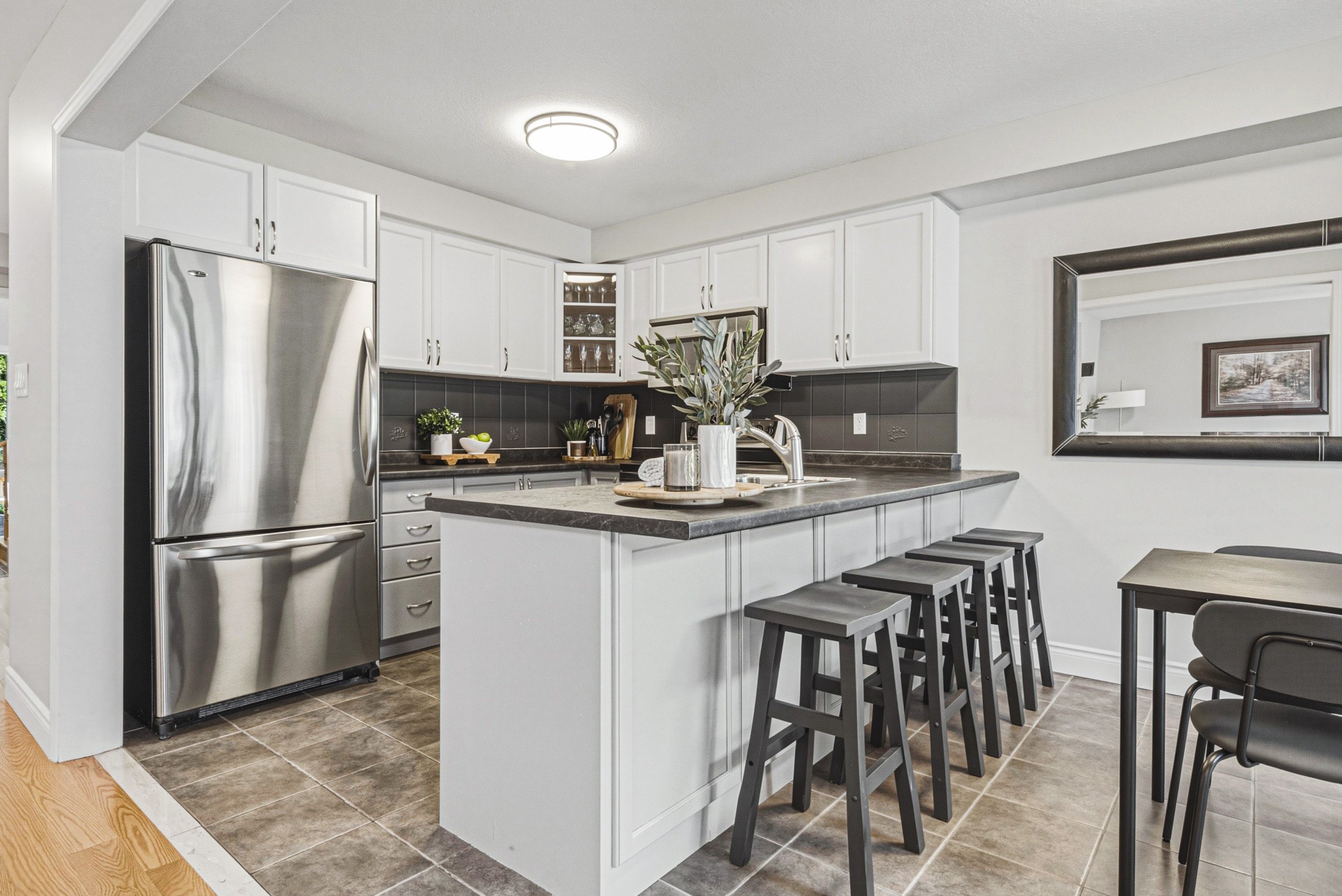 15 - 141 Lavery Heights, Milton.jpg