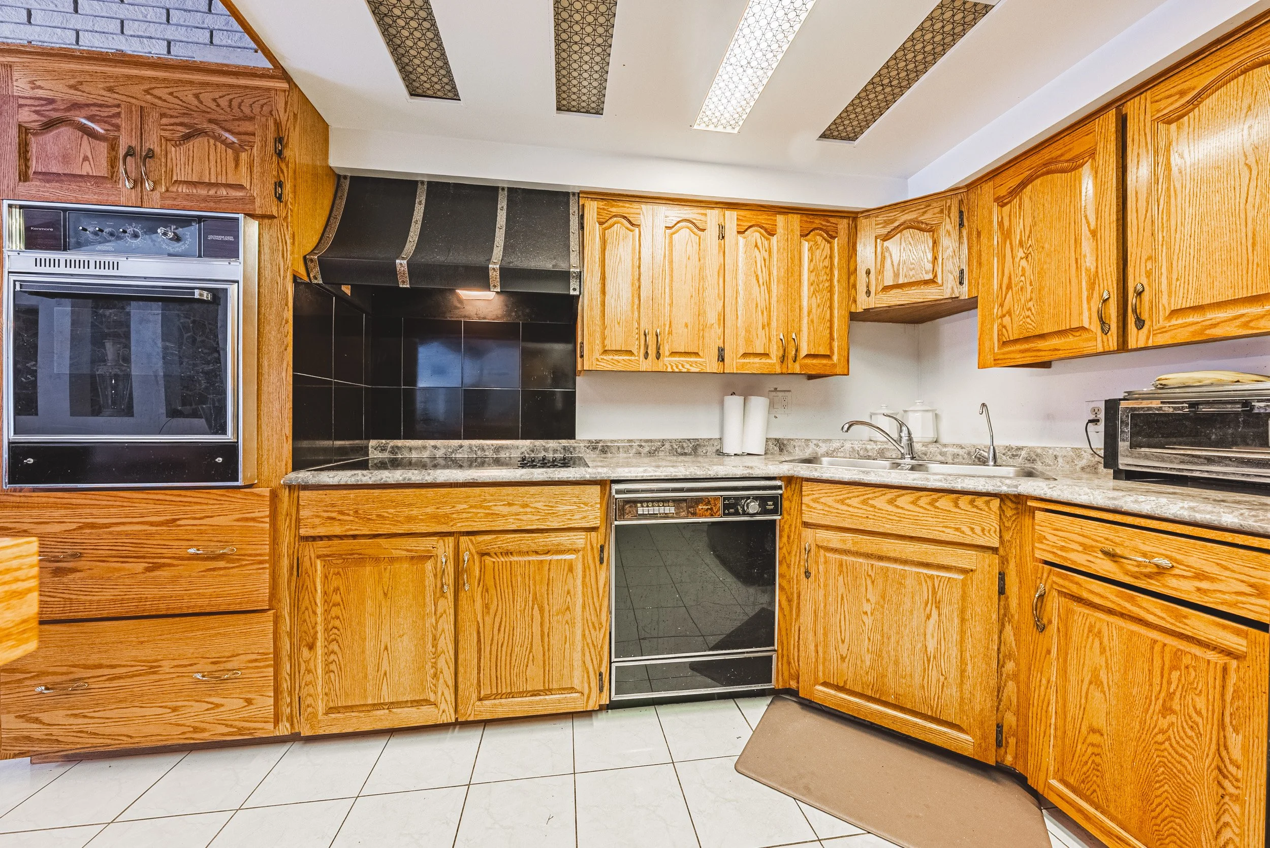 17 - 948 Concession 6 Townsend, Waterford.jpg