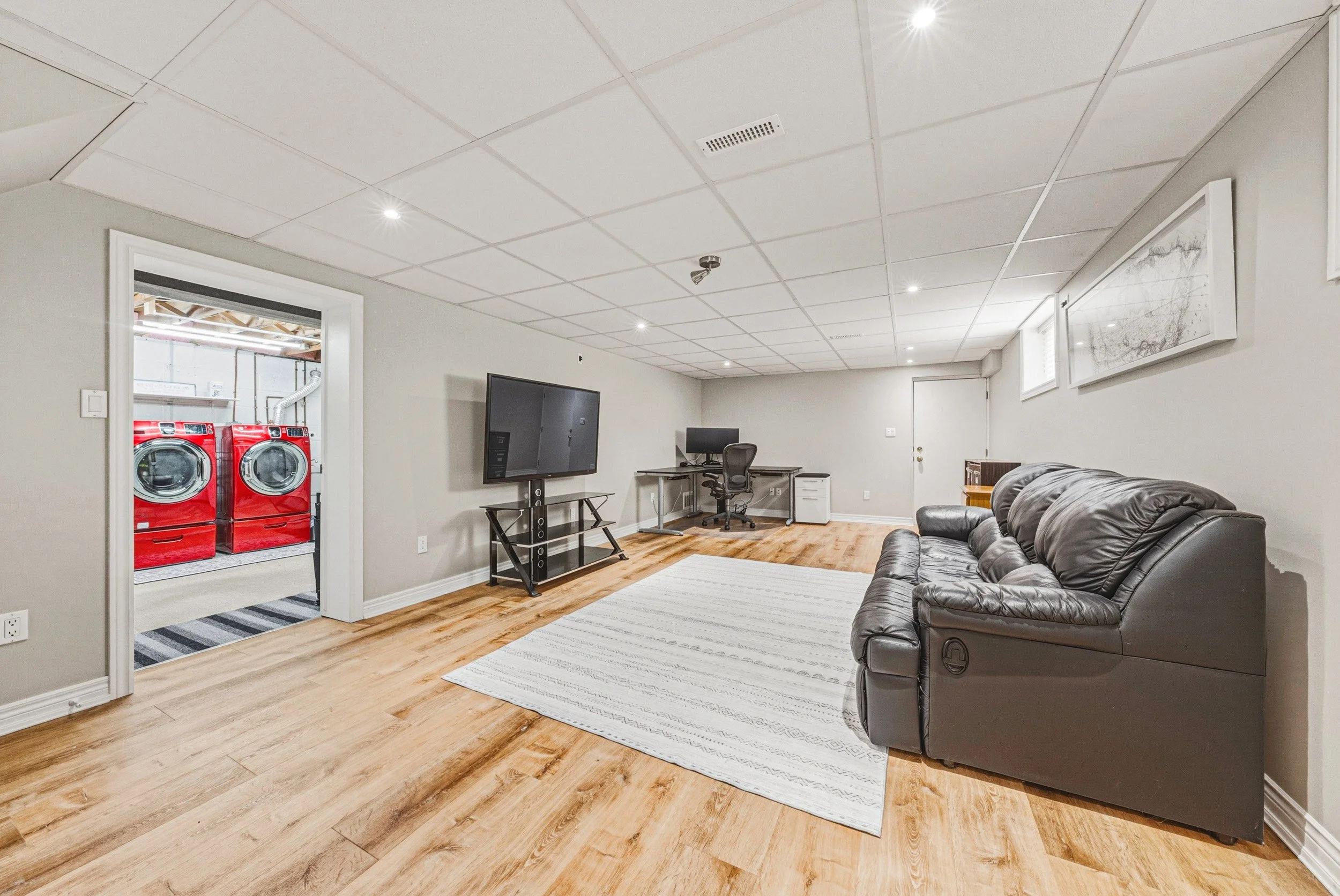 24 - 1208 Homewood Dr, Burlington.jpg