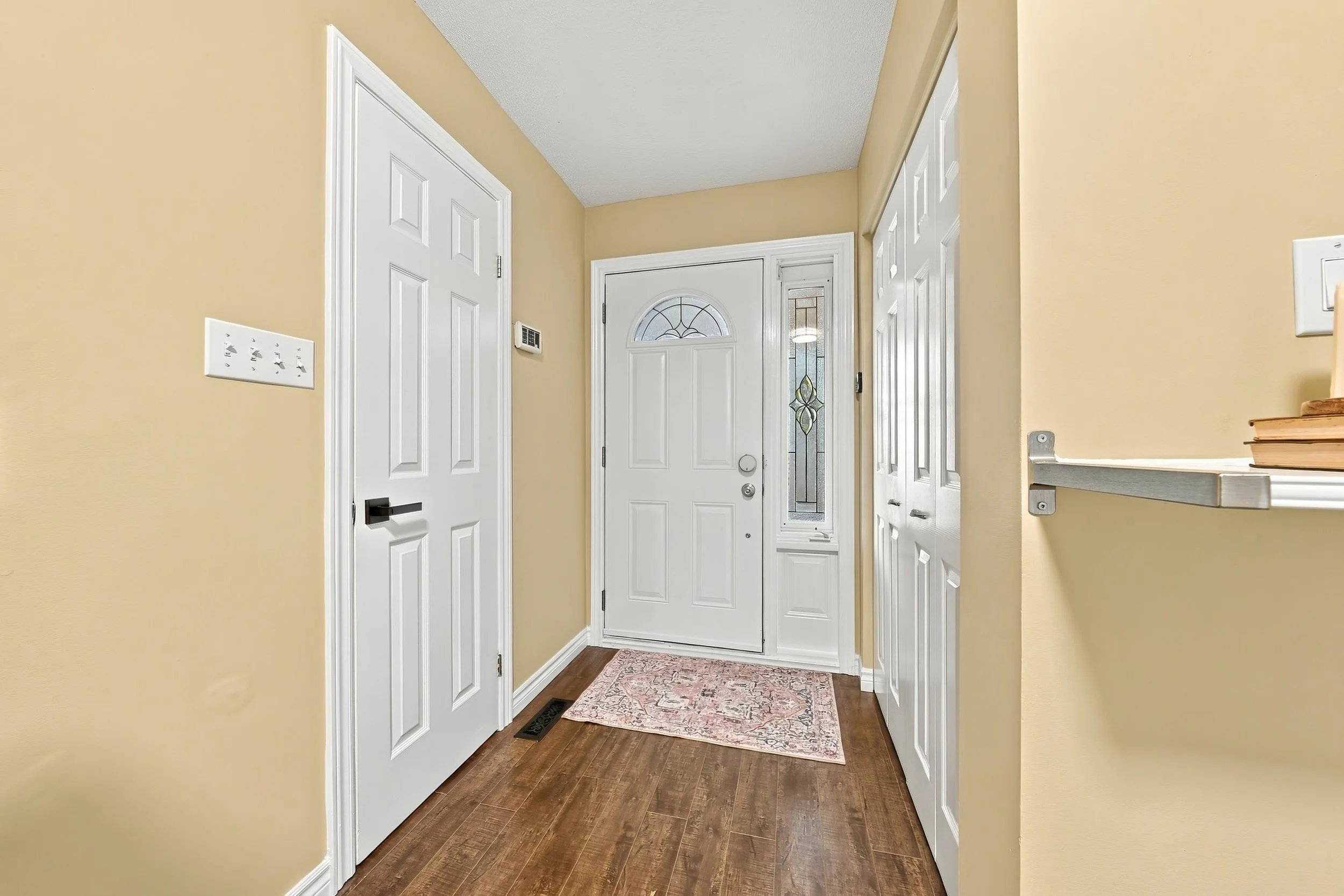 6 - 3453 Hannibal Rd, Burlington.jpg