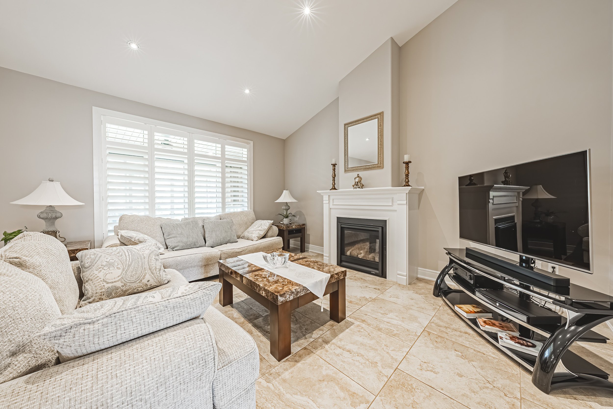 16 - 1214 Hwy 8, Stoney Creek.jpg