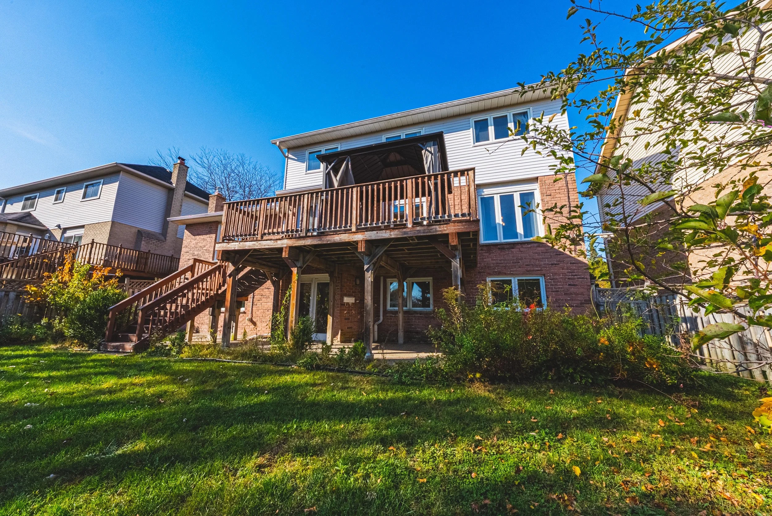 49 - 21 Moss Blvd, Dundas.jpg